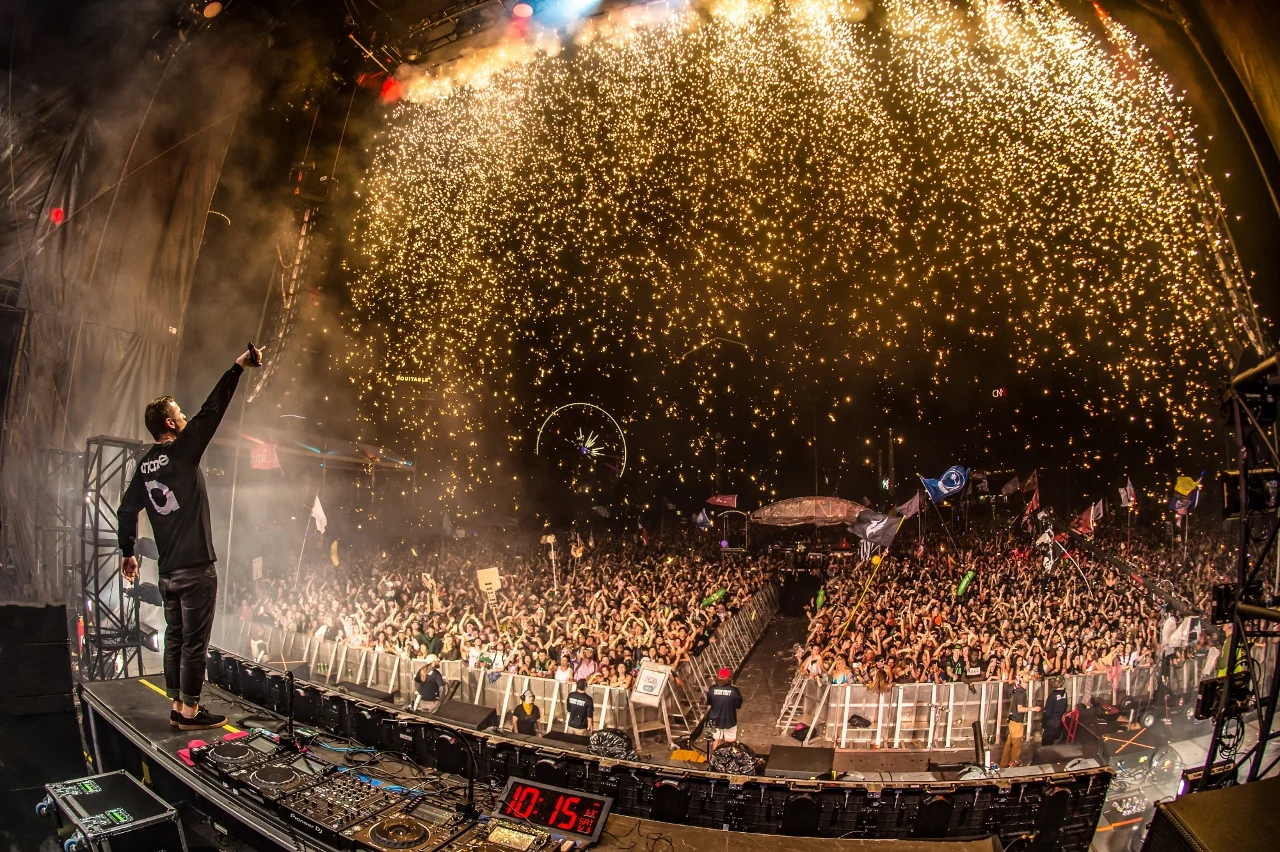 Kaskade_SHAKYBEATS2017_0506_221518-_PP-copy-1280x852.jpg