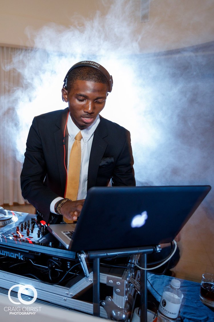DJ CRU PROFILE PHOTO.JPG
