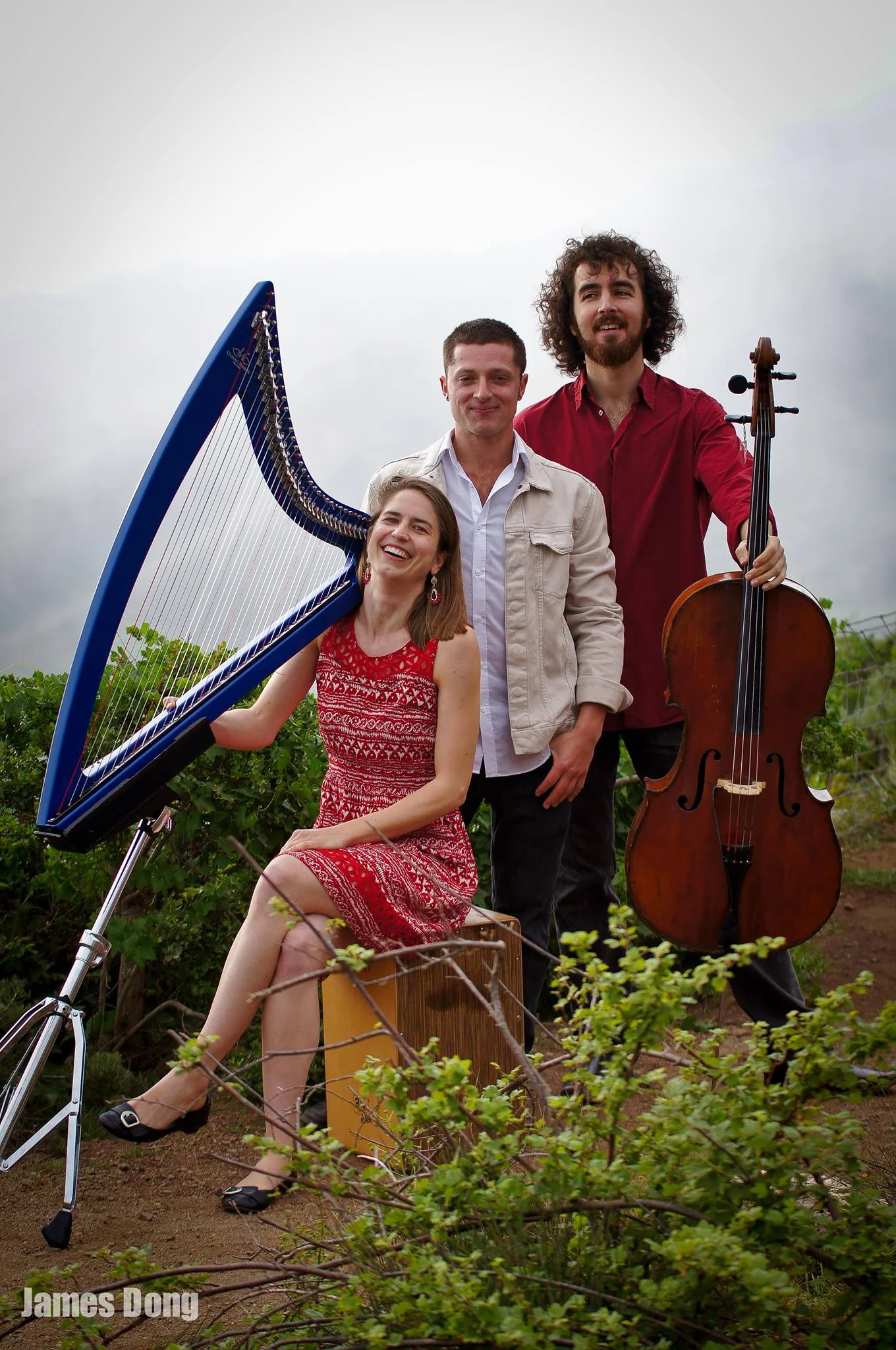 StringQuake w the bush.jpg