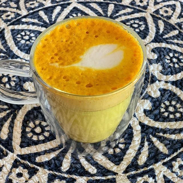 Welcome the sun and warm weather 🌞
try our Golden Coffee today!