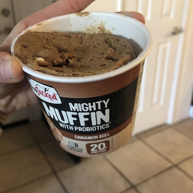 These are for real my favorite snack! 20p/5f/23c in a muffin!?!? So many flavors to choose from, tell me your favorite @flapjacked muffin.