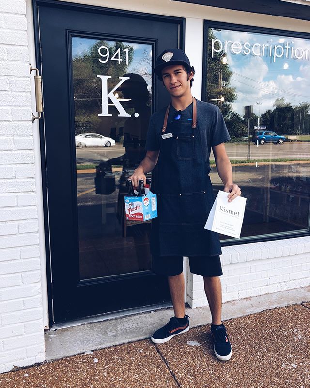 Don&rsquo;t forget that we deliver! Free to your front door! Prescriptions, Frosties, you name it! 
#freedelivery #kismetstl #livewellstl #universitycitymo #stlouis #pharmacy