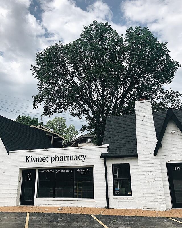 Open today 10-3! Come say hi!
#livewellstl #kismetstl #universitycitymo #stl #shoplocalstl #generalstore #apothecary