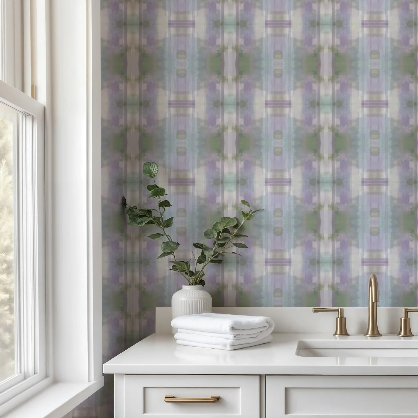 There is always a spot for a pretty lilac print.
&hellip;
This one is new. DM if you would like a sample (fabric and wallpaper avail.)
&hellip;
Happy Hump Day! 
&hellip;
#powderroomdesign #lavender #lilac #wallpaperdesign #purplewallpaper #interiorin