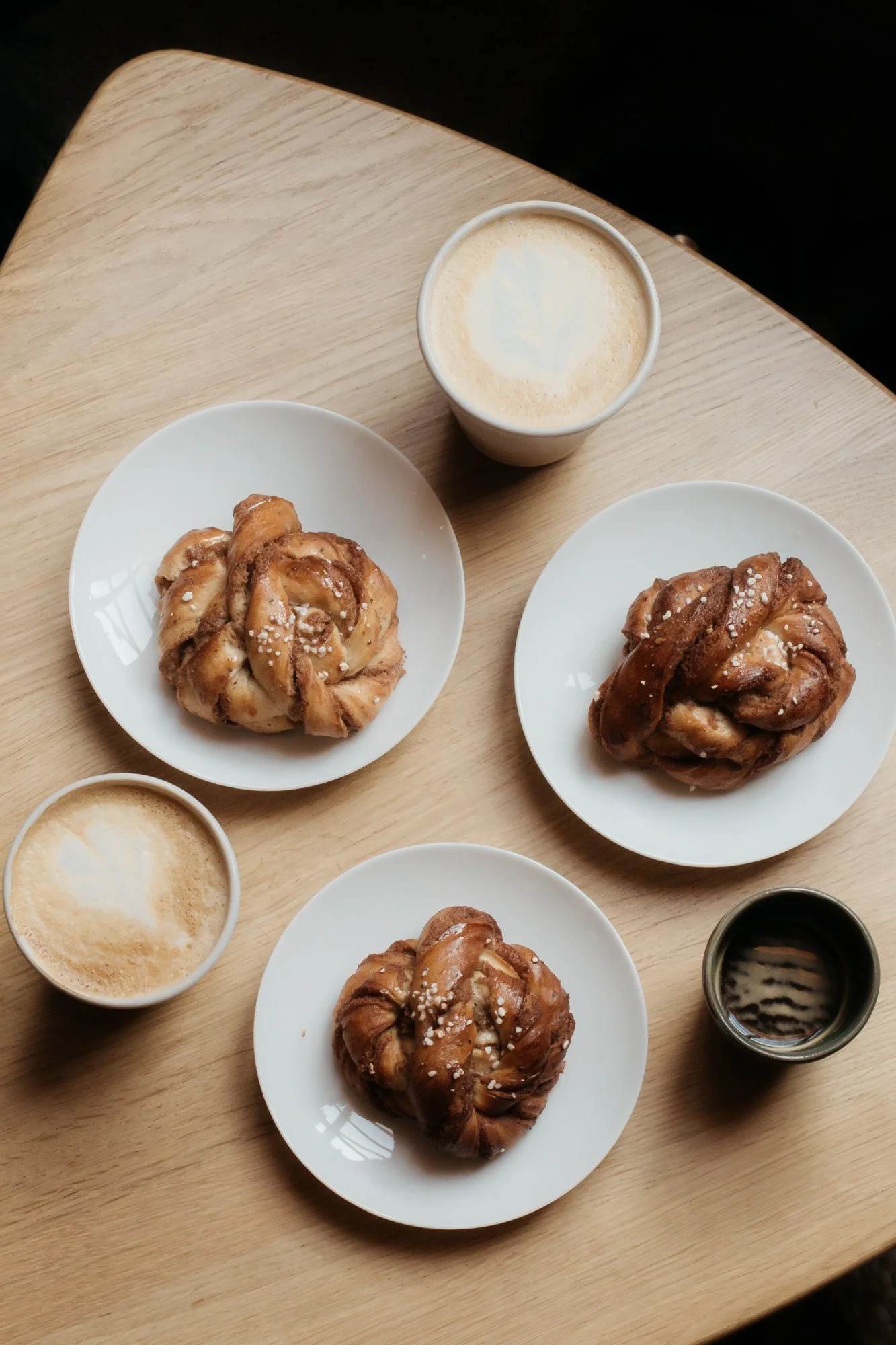 Fika Cafe: Best Paris Coffee Shops by Arrondissement