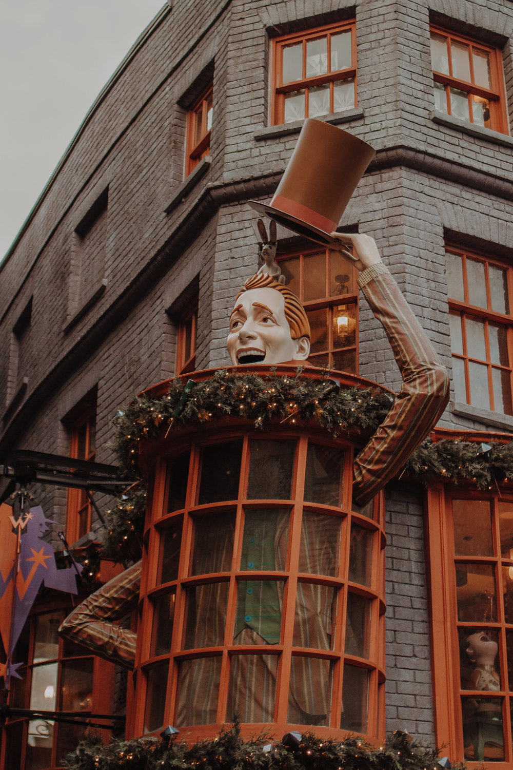 Weasleys' Wizard Wheezes: Wizarding World of Harry Potter Diagon Alley at Universal Studios