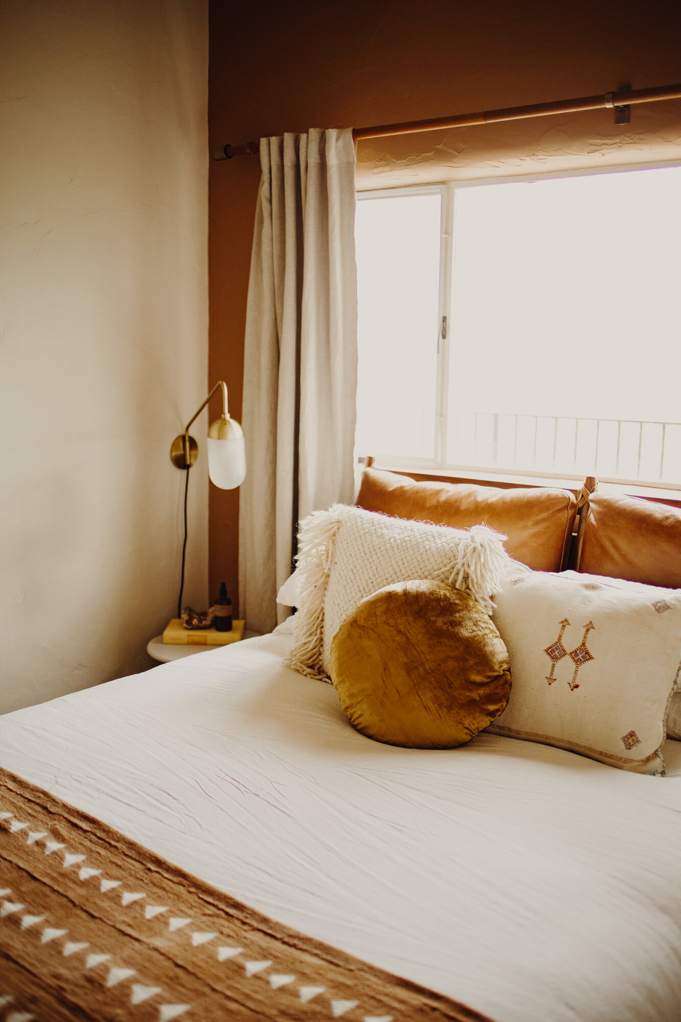 agave-suite-bedroom-jthtucson-airbnb
