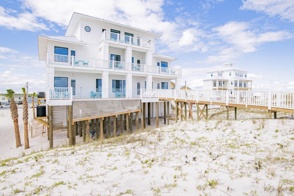 gulf-shores-beachfront-airbnb-beach-house