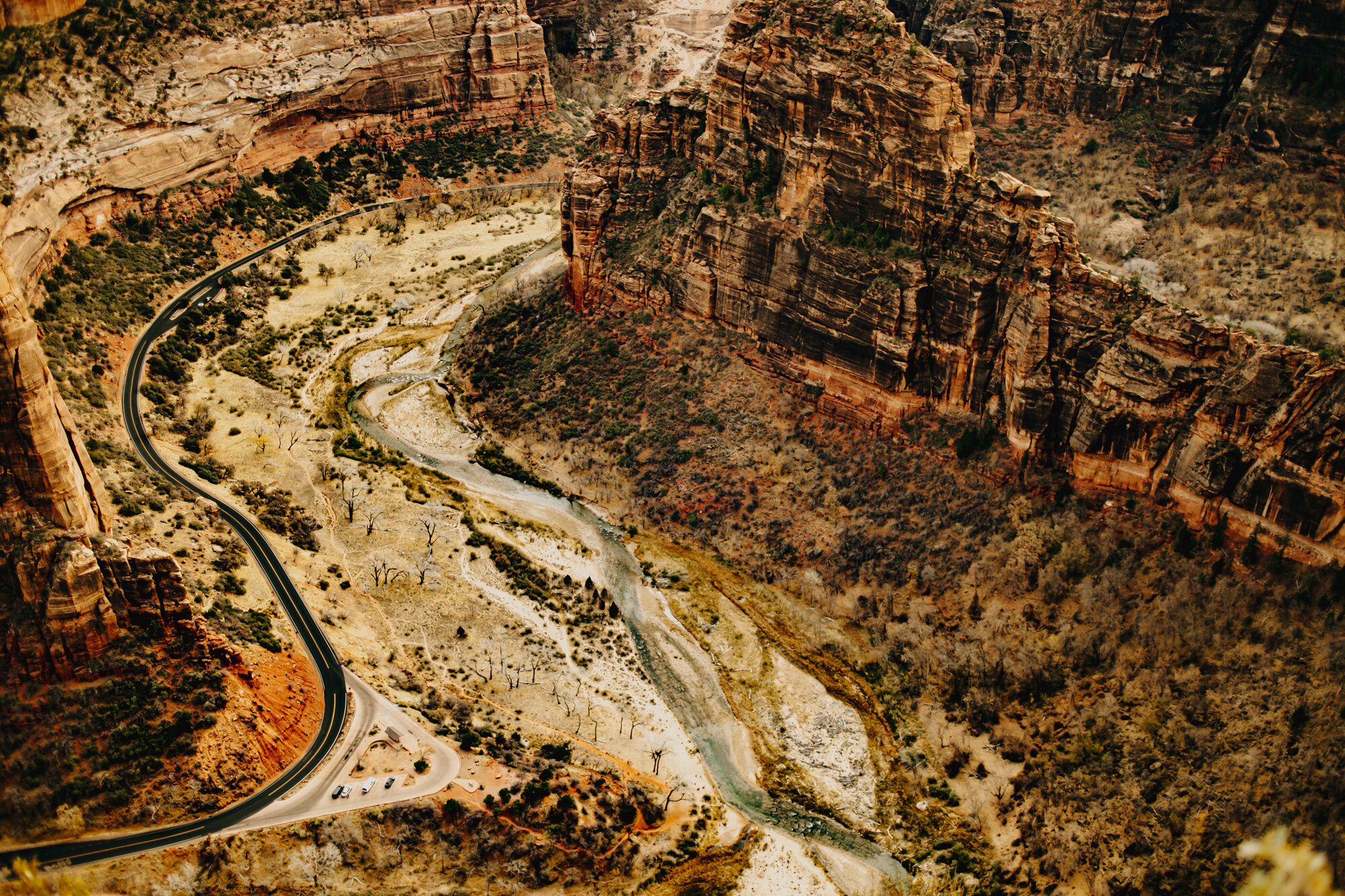 view-from-angels-landing-zion-national-park-travel-guide