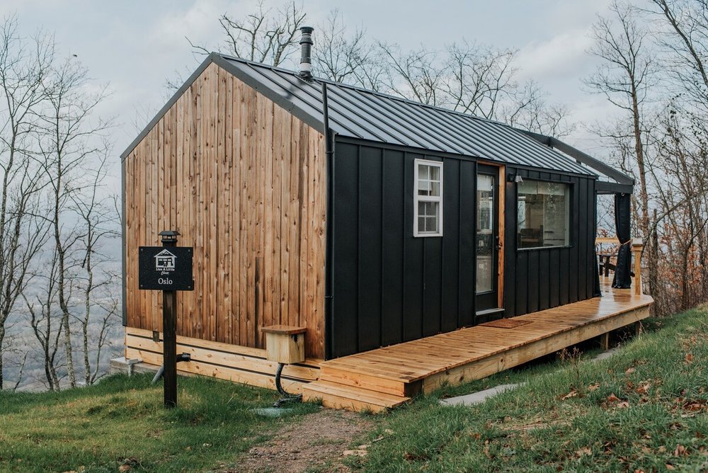 Modern Tiny House Airbnb (Live a Little Chatt)