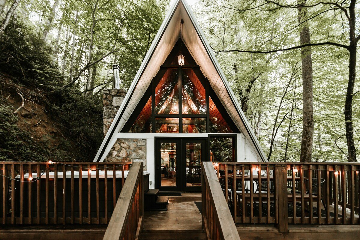 gatlinburg-aframe-airbnb-sleeps-six