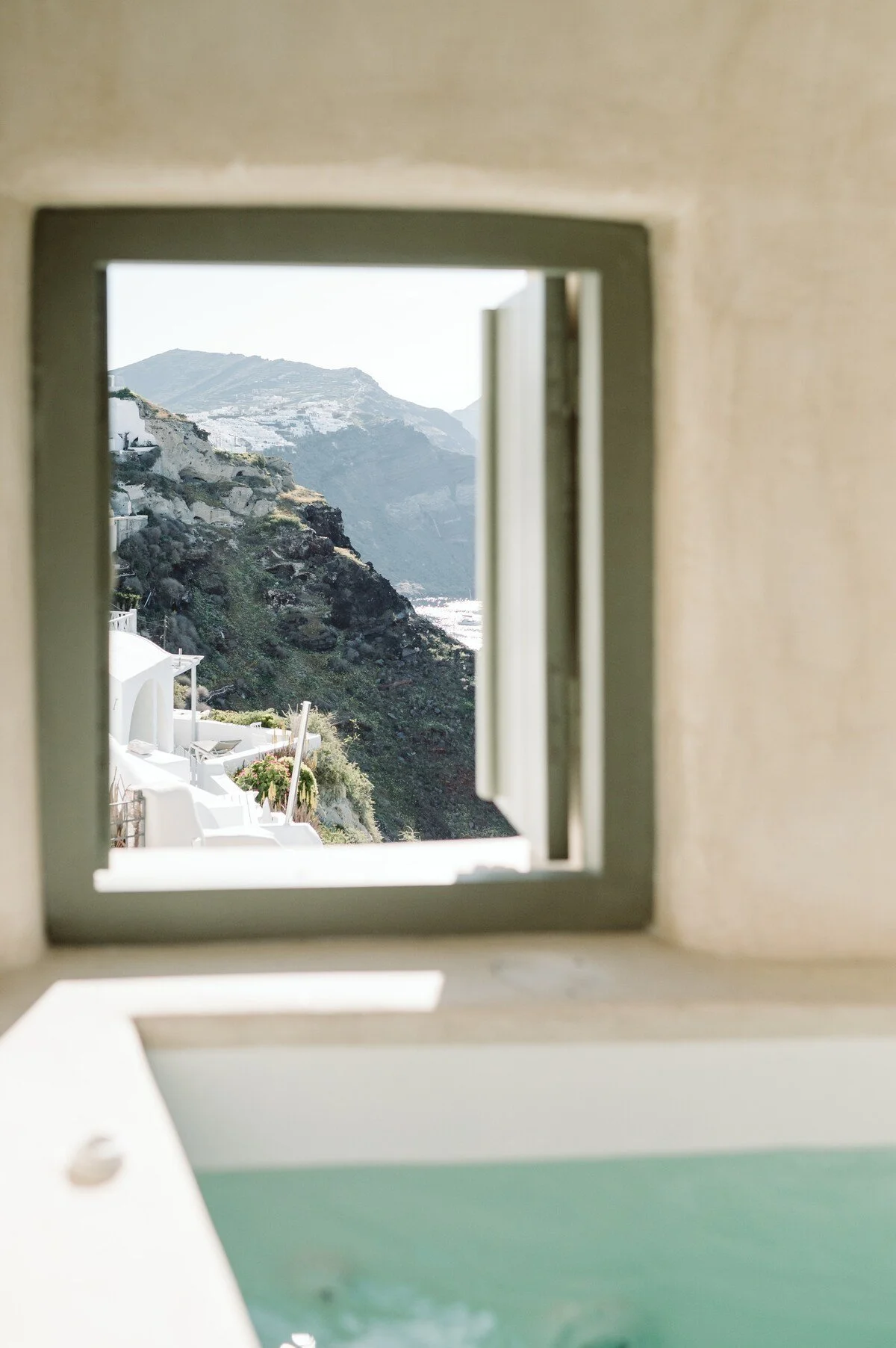 13 Best Airbnbs in Oia, Santorini (Greece)