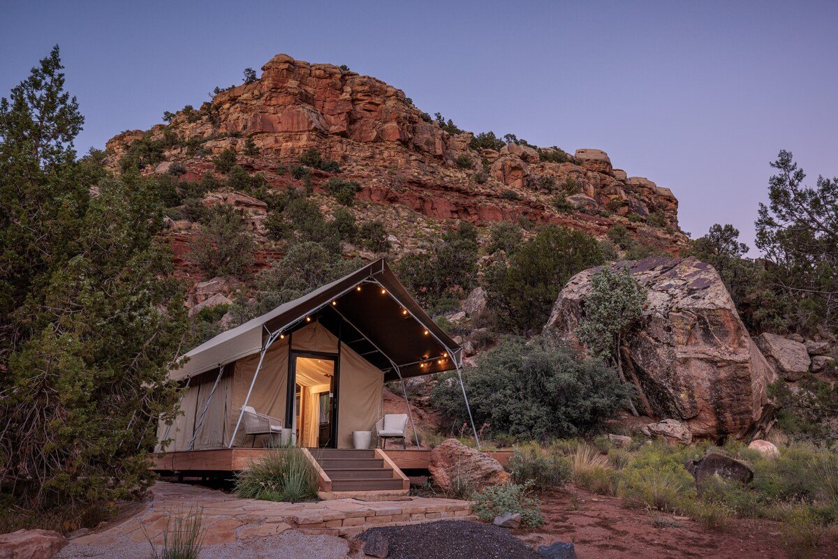 Camping Zion National Park: Cedar Springs Luxury Camp Airbnb