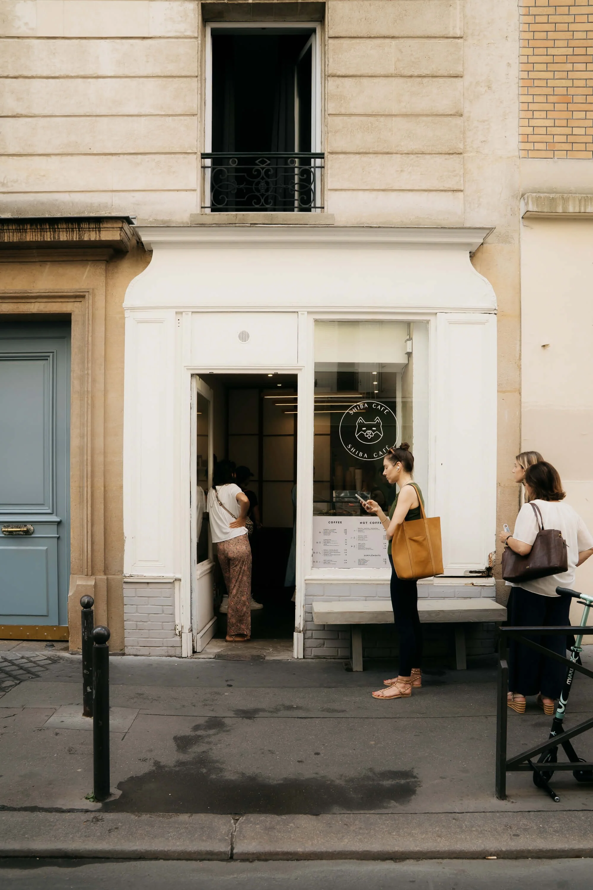 Shiba Cafe: Best Paris Coffee Shops by Arrondissement