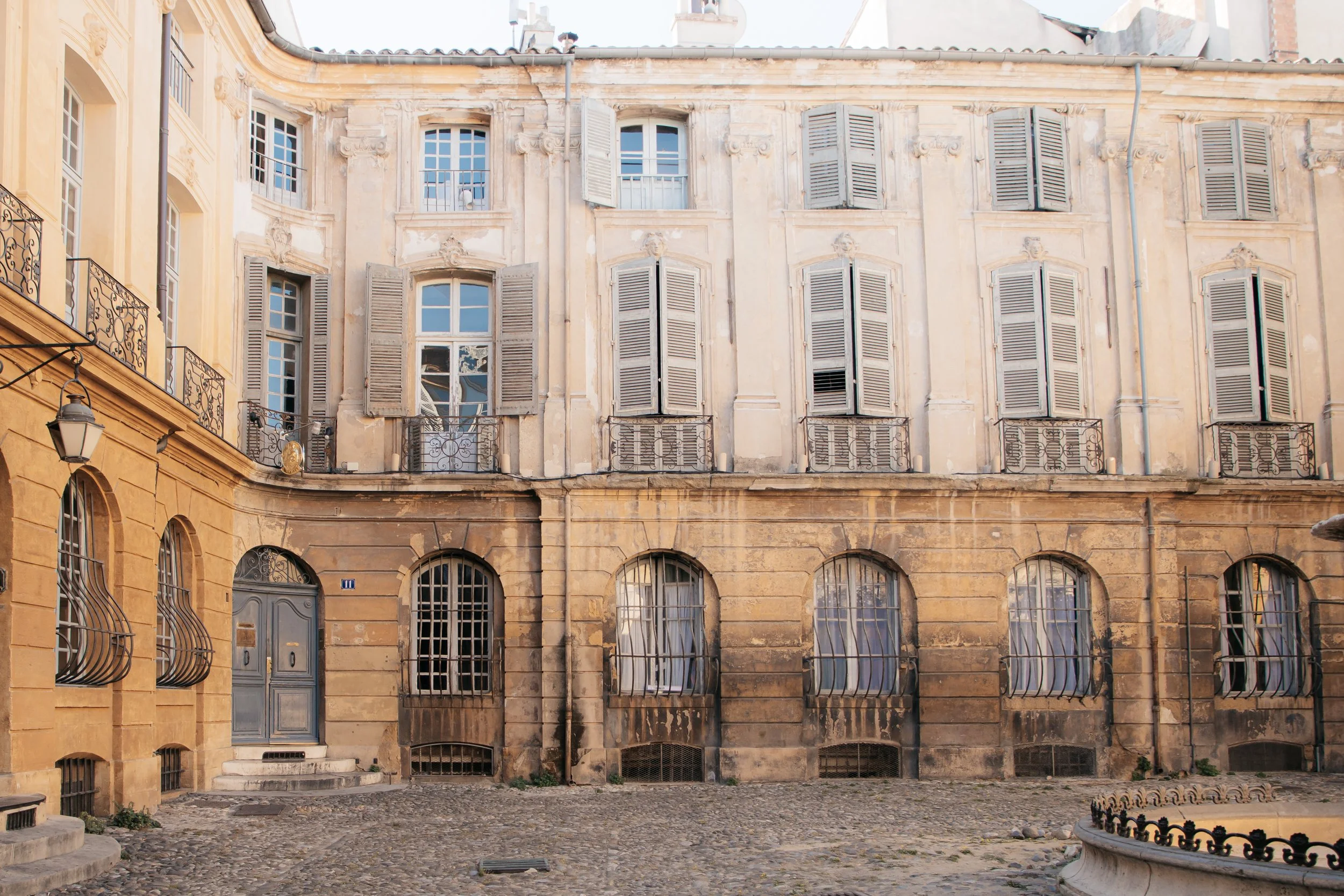 Aix-en-Provence Building