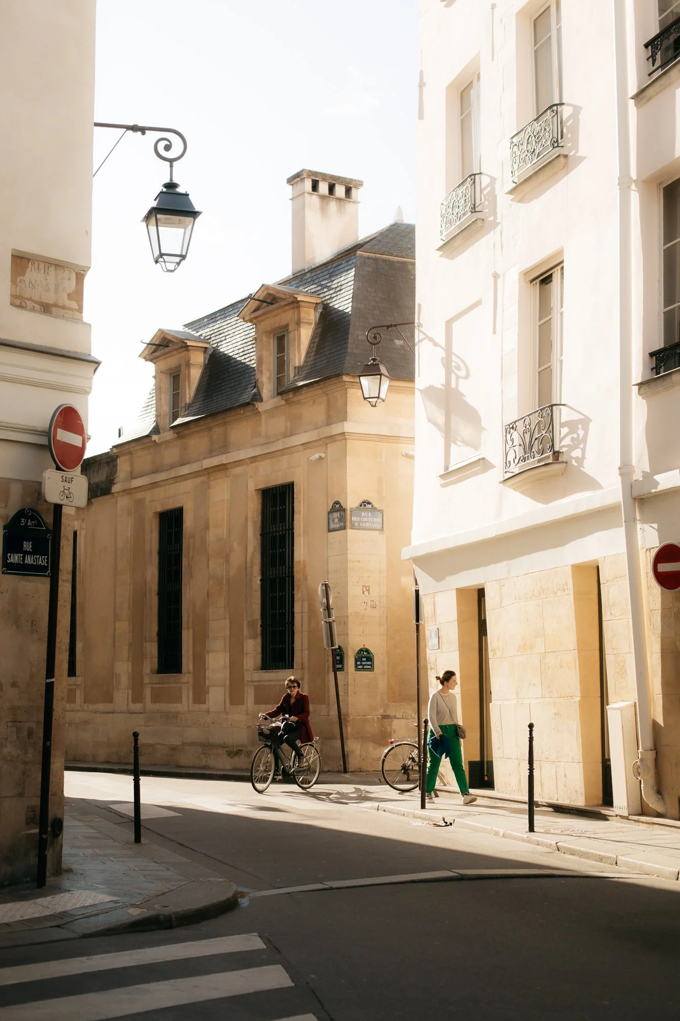 Cyclist Paris Le Marais Neighborhood