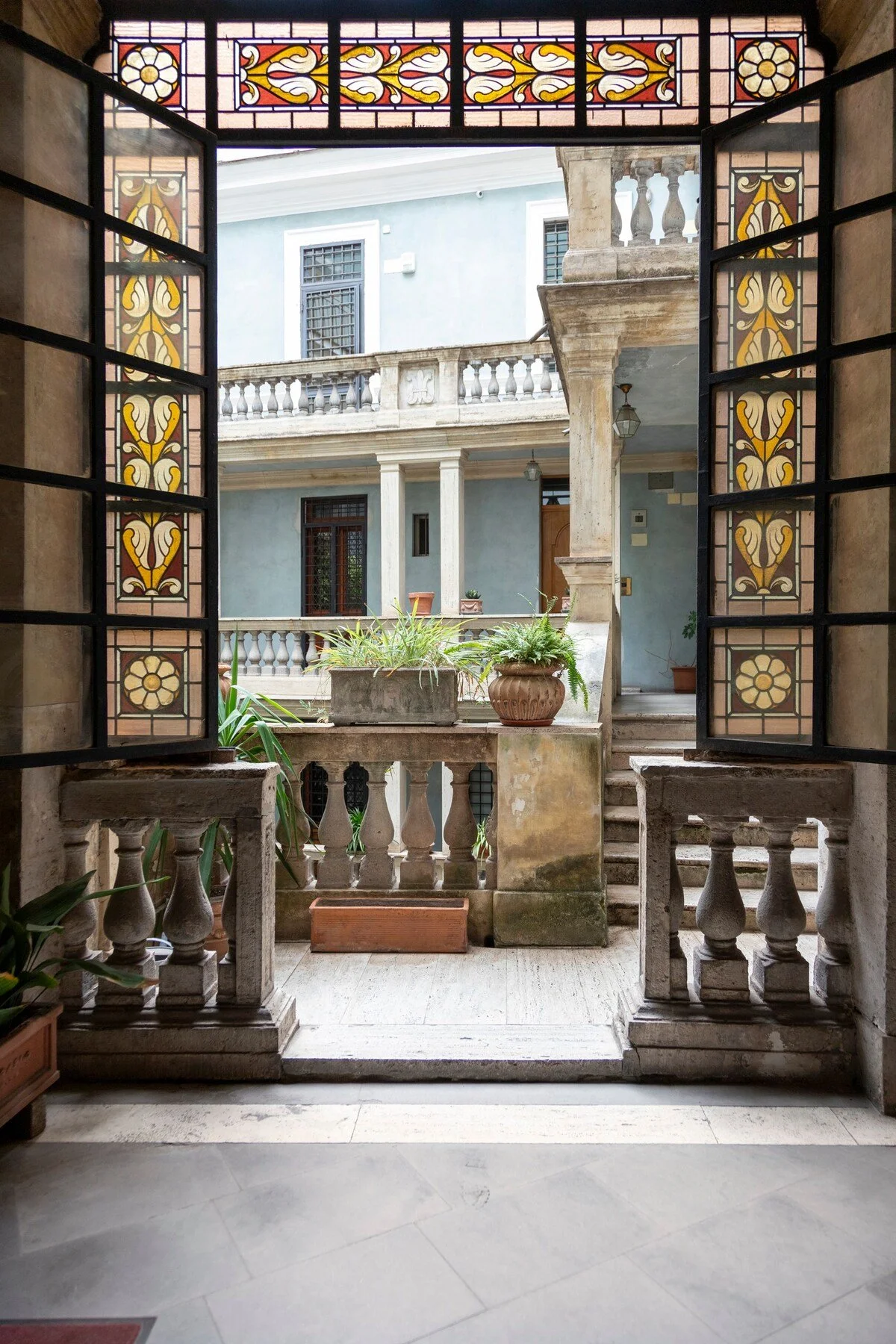 Best Airbnbs in Rome: Campo de' Fiori Deluxe Apartment