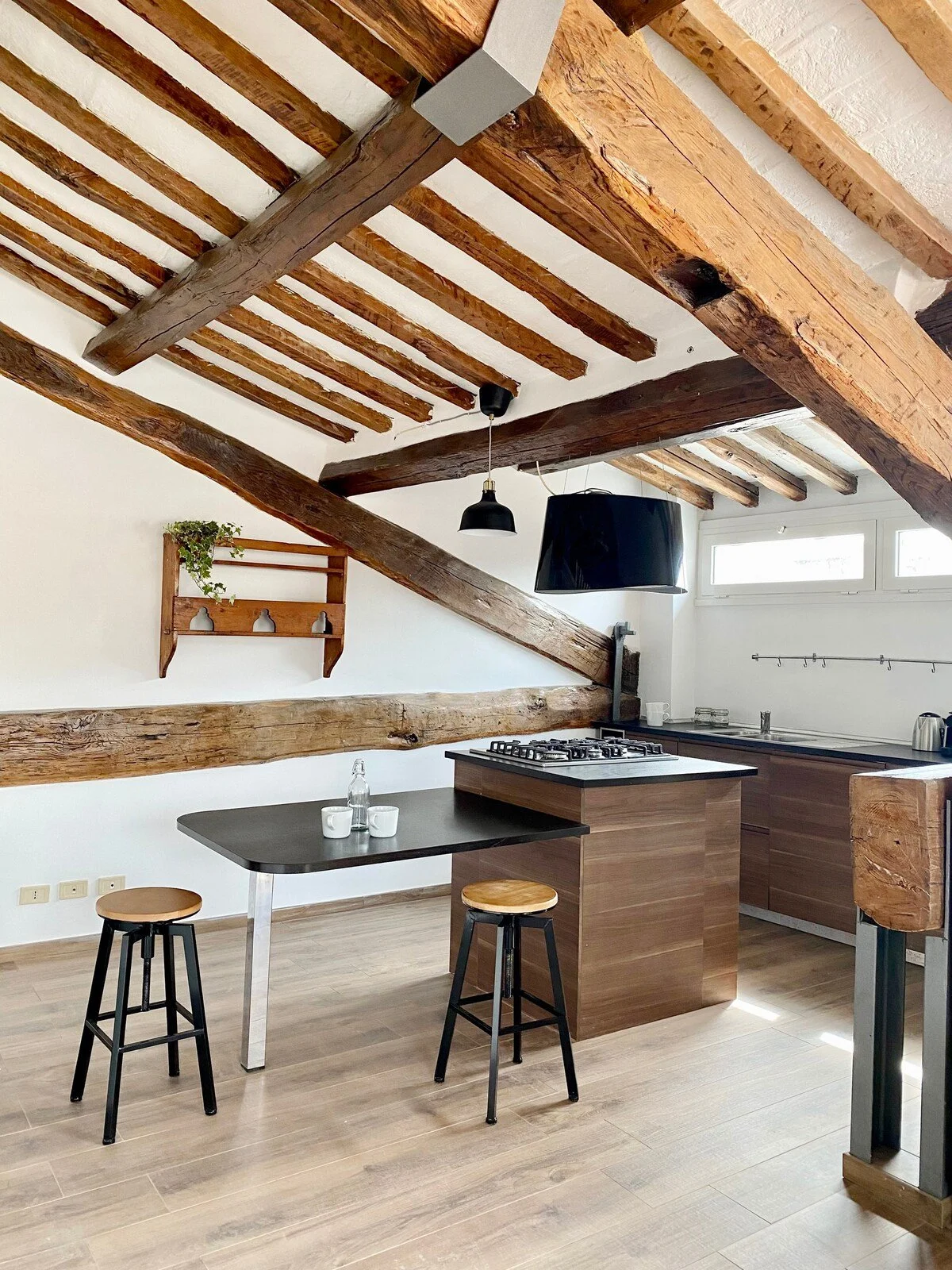 The Best Airbnb Rentals in Rome Italy: Amazing penthouse with terrace in Trastevere