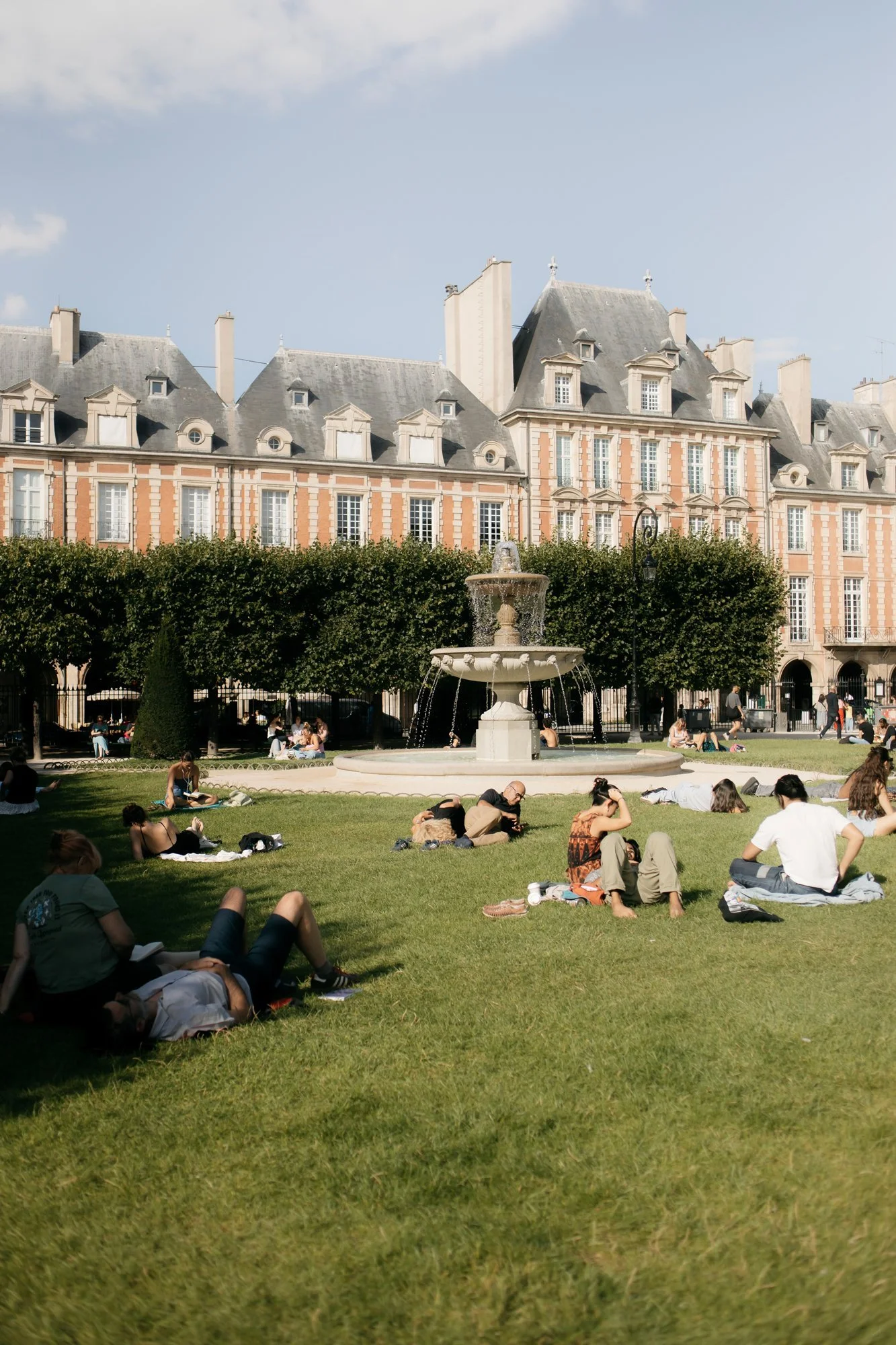 Place des Vosges Paris Le Marais