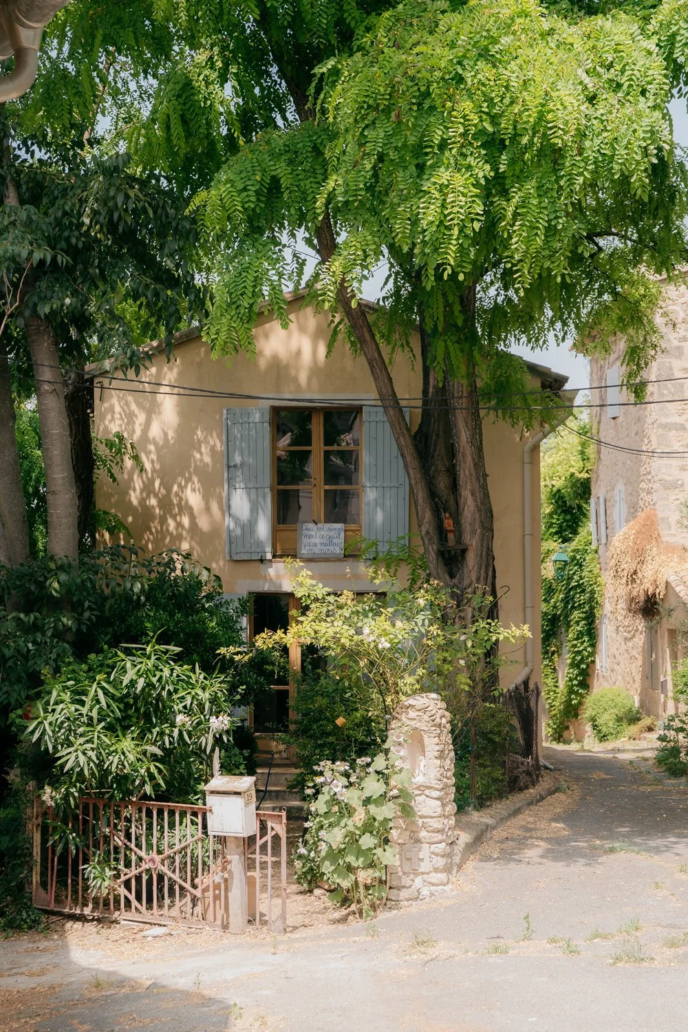 Menerbes Village Luberon Provence