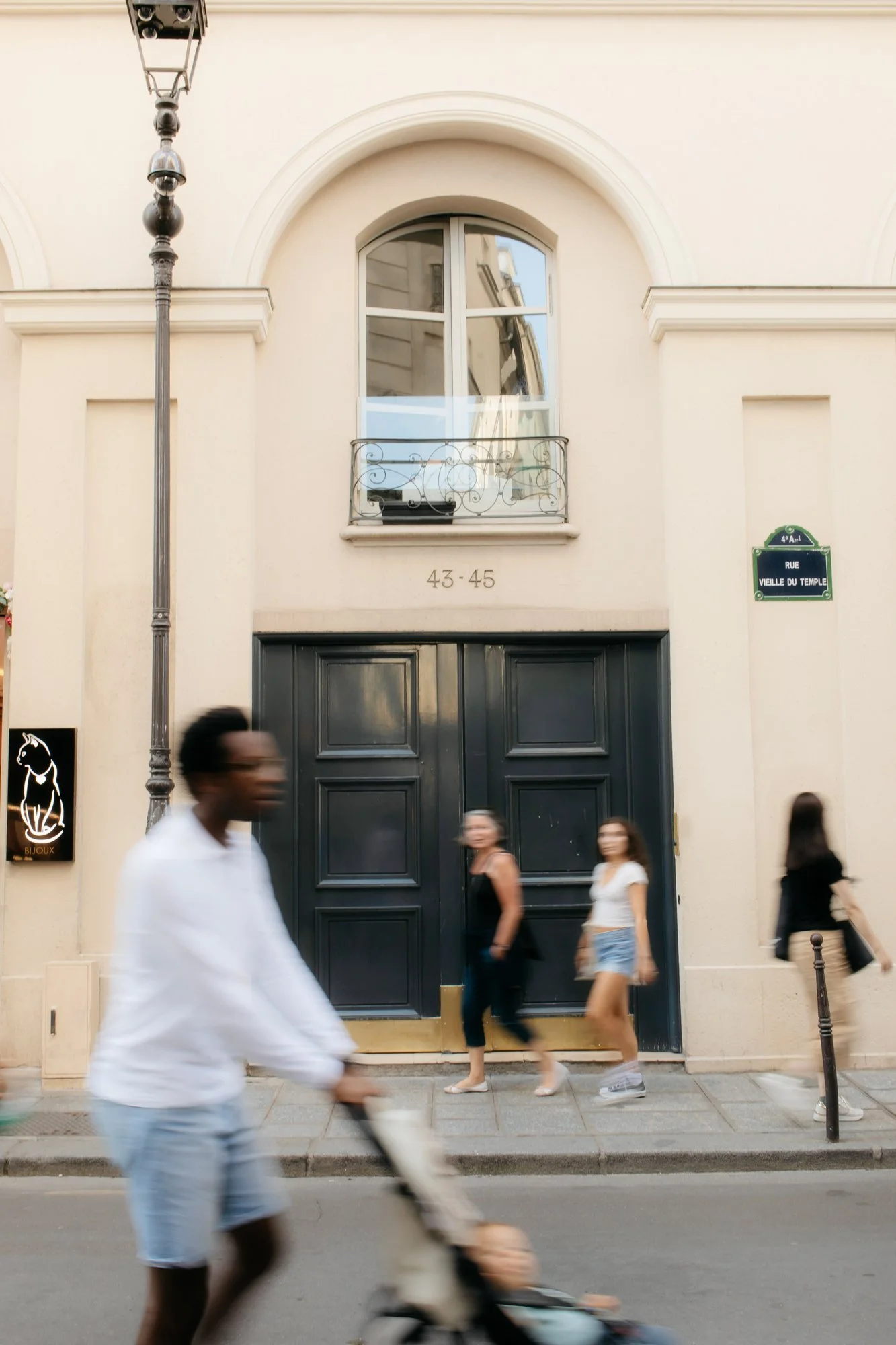Street Paris Le Marais