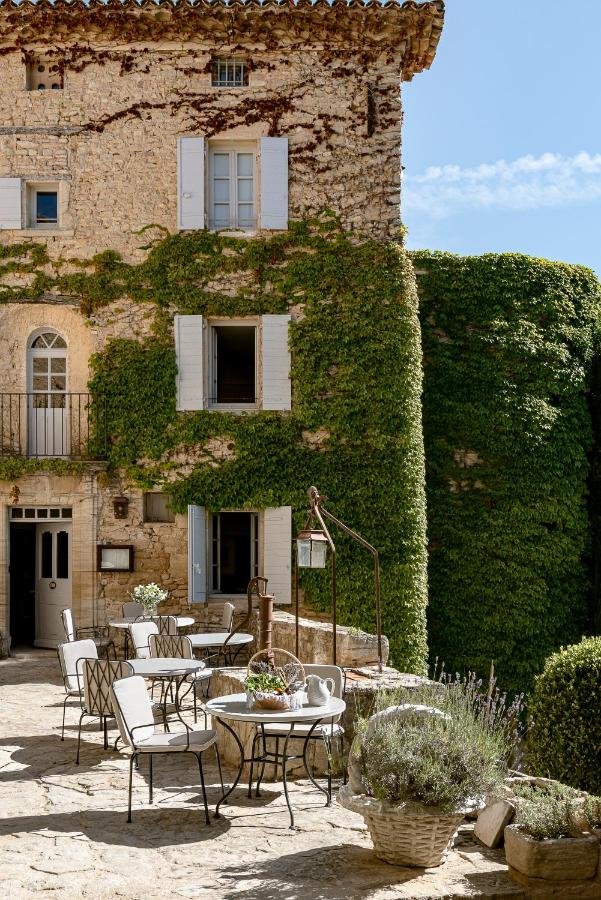 Outdoor Dining at Hotel Crillon Le Brave Vaucluse Provence