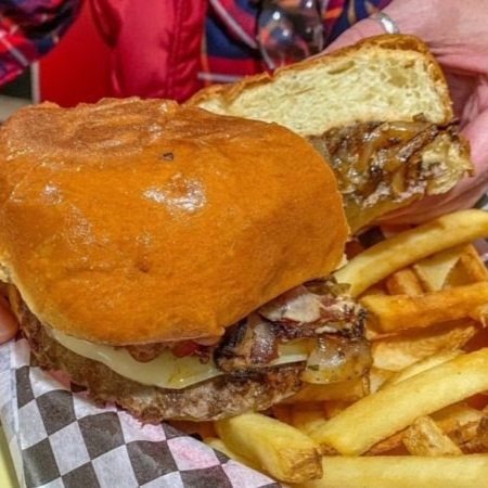 For the Munchies: Giant Cheeseburger @ XXX Root Beer in Issaquah