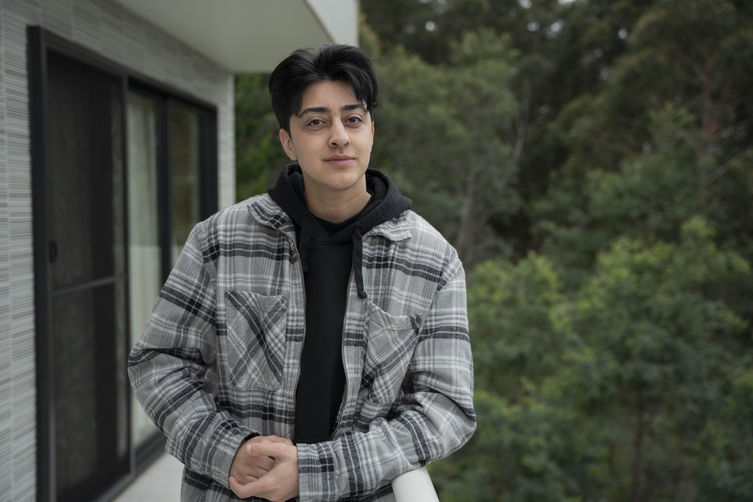 The Australian dream is costing migrants tens of thousands of dollars | ABC News