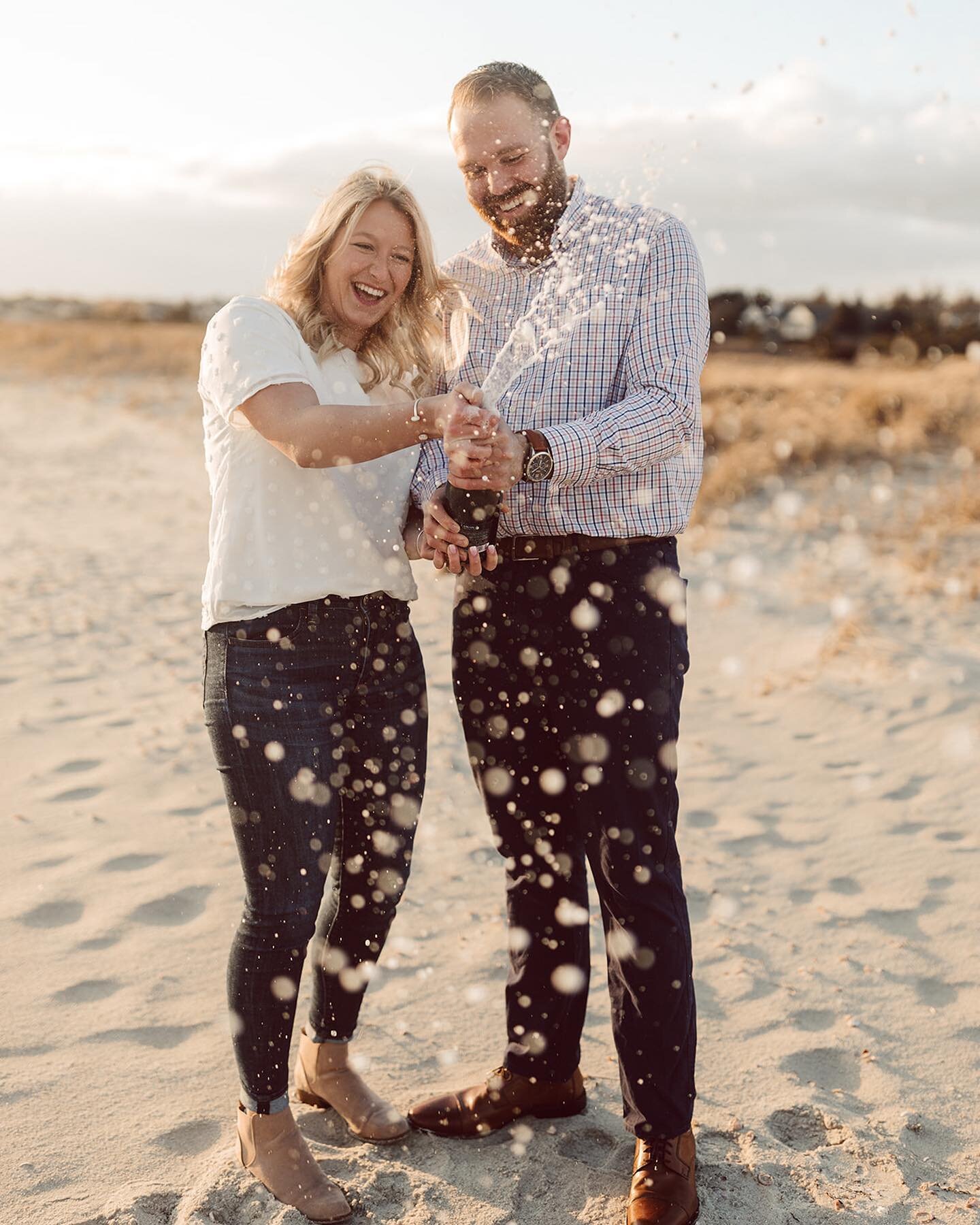 Cheers to Sam and Lexi! First engagement session of 2021 is in the books! 🥂