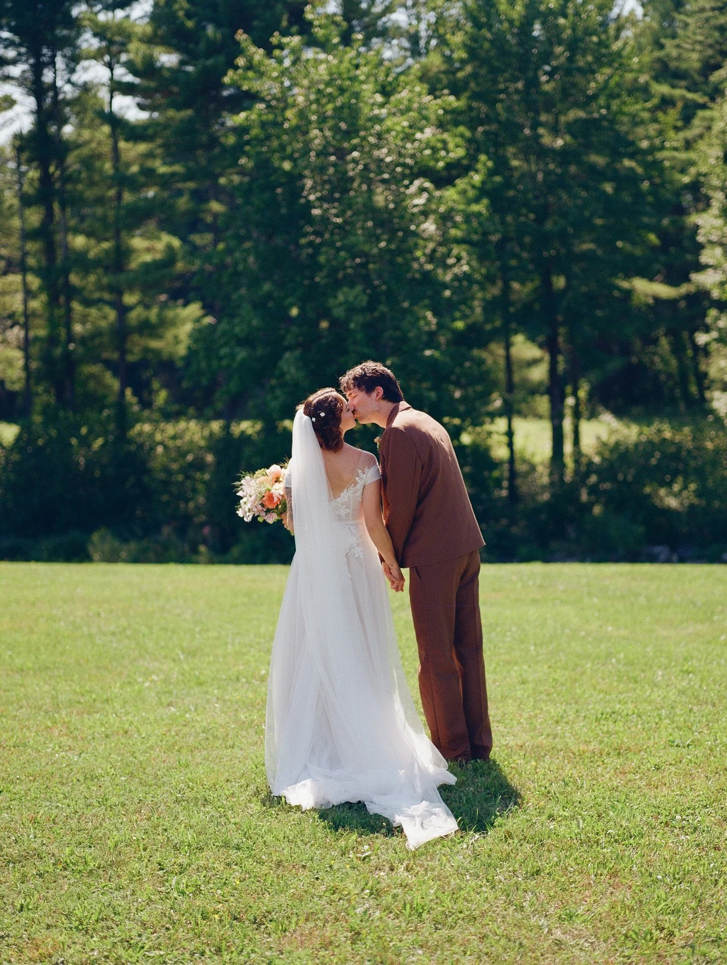 Can&rsquo;t believe it&rsquo;s been a year already. Happy first anniversary Lauren &amp; Drew!!🍾