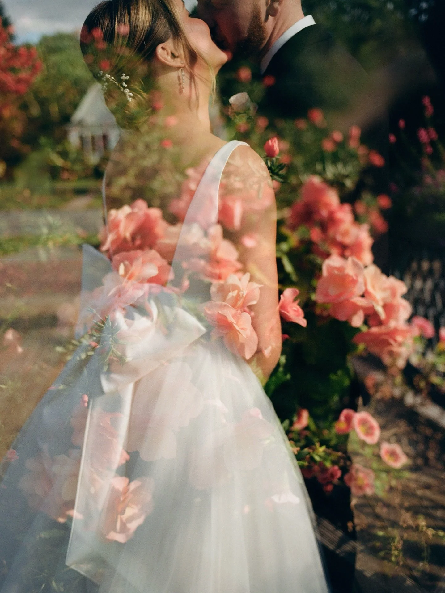 One of my favorite images this season, from Bobby &amp; Laura&rsquo;s day