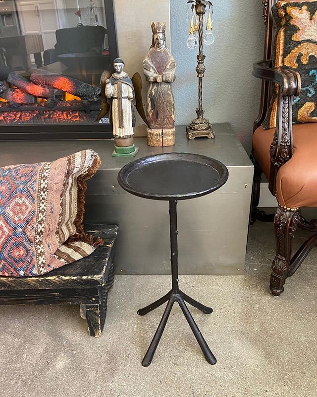 Back in stock! Black Iron Twig Table🖤 we love when our customers send us their #d2finds