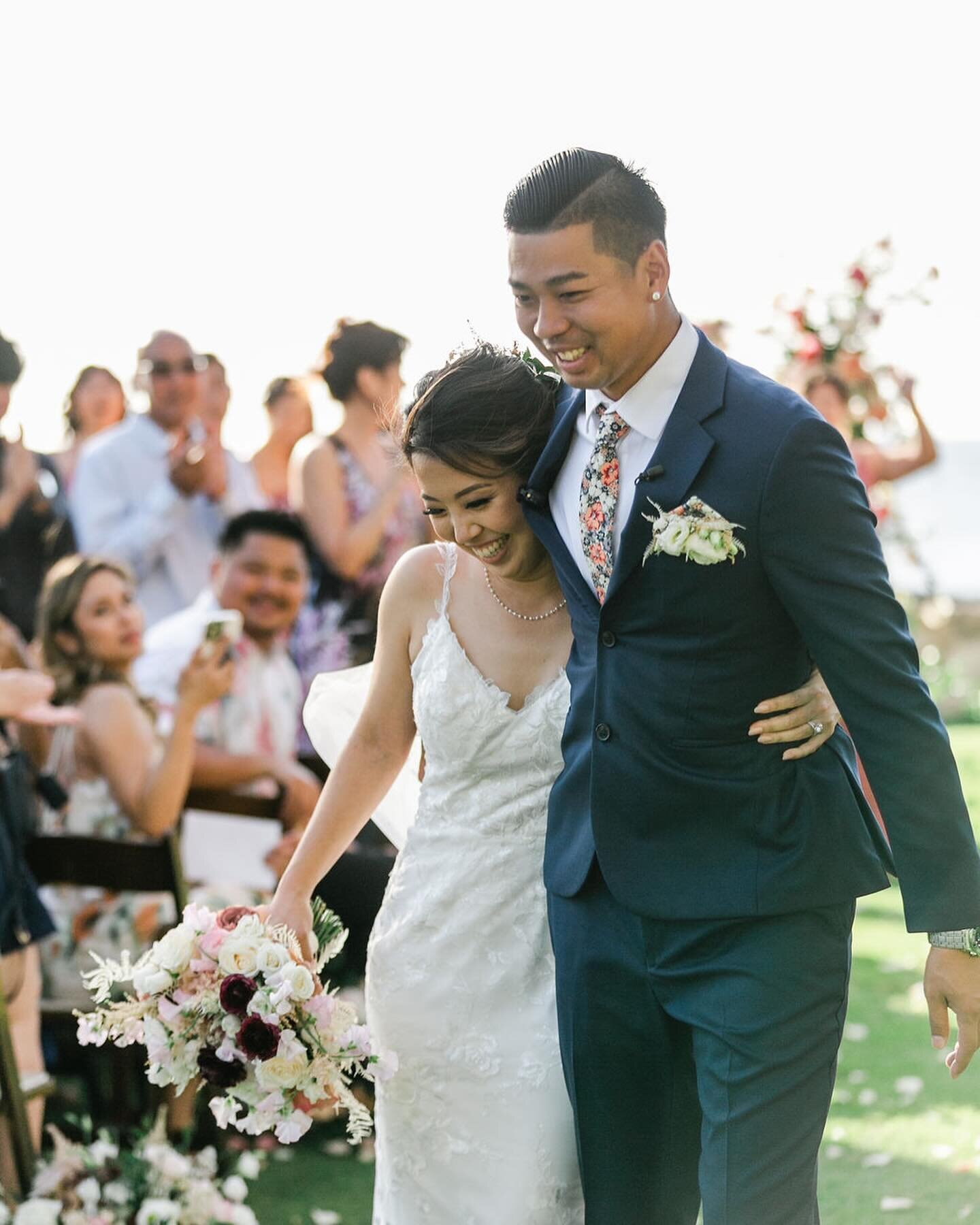 In honor of Valentine&rsquo;s Day, we&rsquo;re featuring Shannon and Royce who were married last February 🤩
@redefinedweddings 
@suvexpressions 
@lanikuhonua