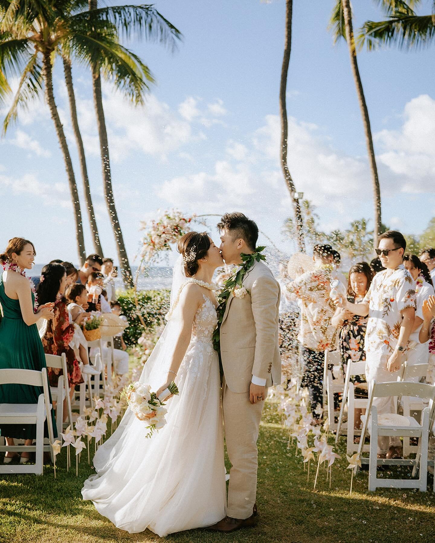 Happy One Year T&amp;C 🤍
@lanikuhonua 
@handandheartphoto 
@tyffanichantl 
@pacificpartyrentals 
@eventaccents 
@islandfusioncatering808 
@grantgomeshawaii 
@yukariogaya
