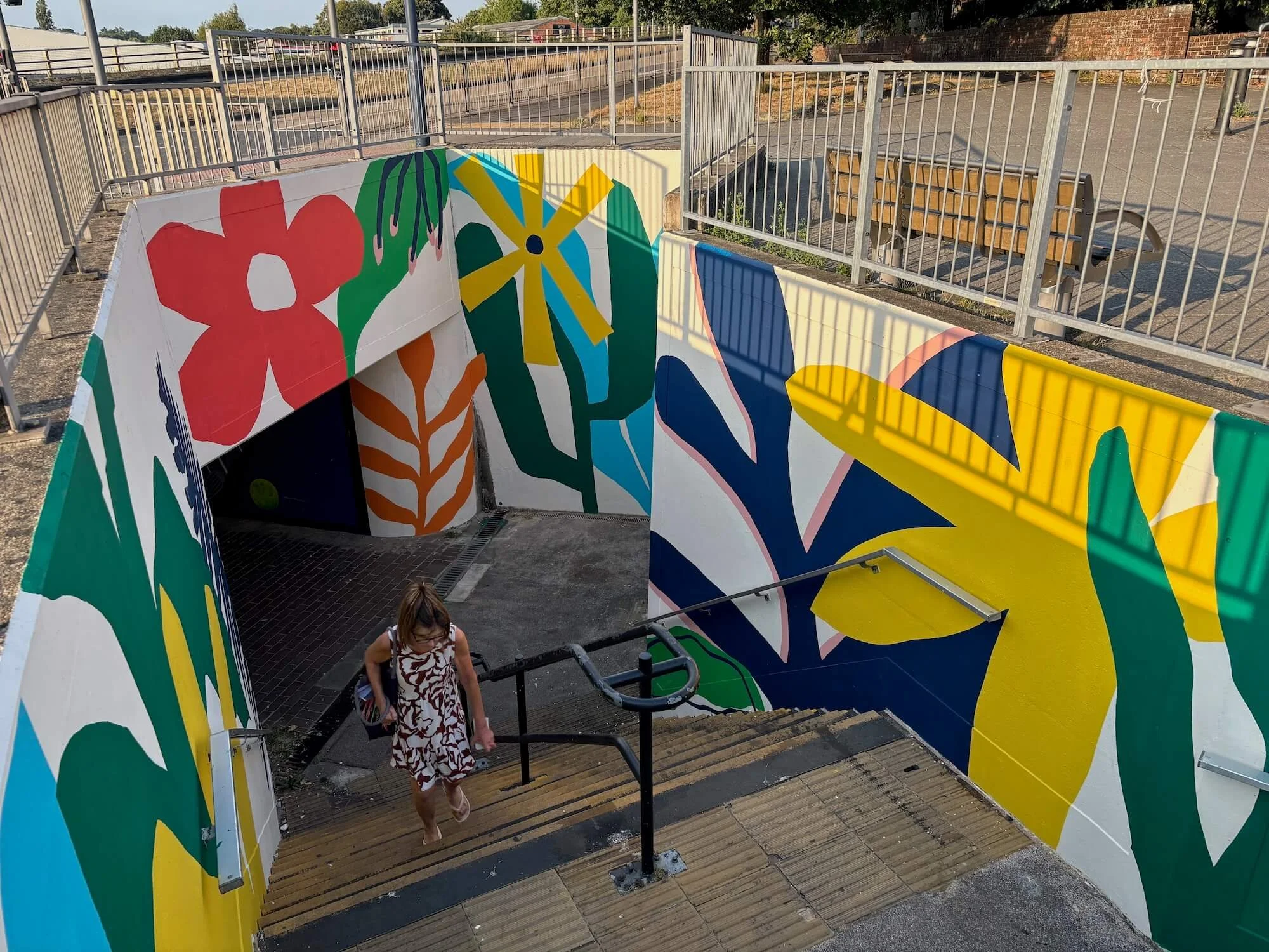 Sophie Rae_Community_Mural_Artist_Waterlooville_Botanical_exterior5.jpg