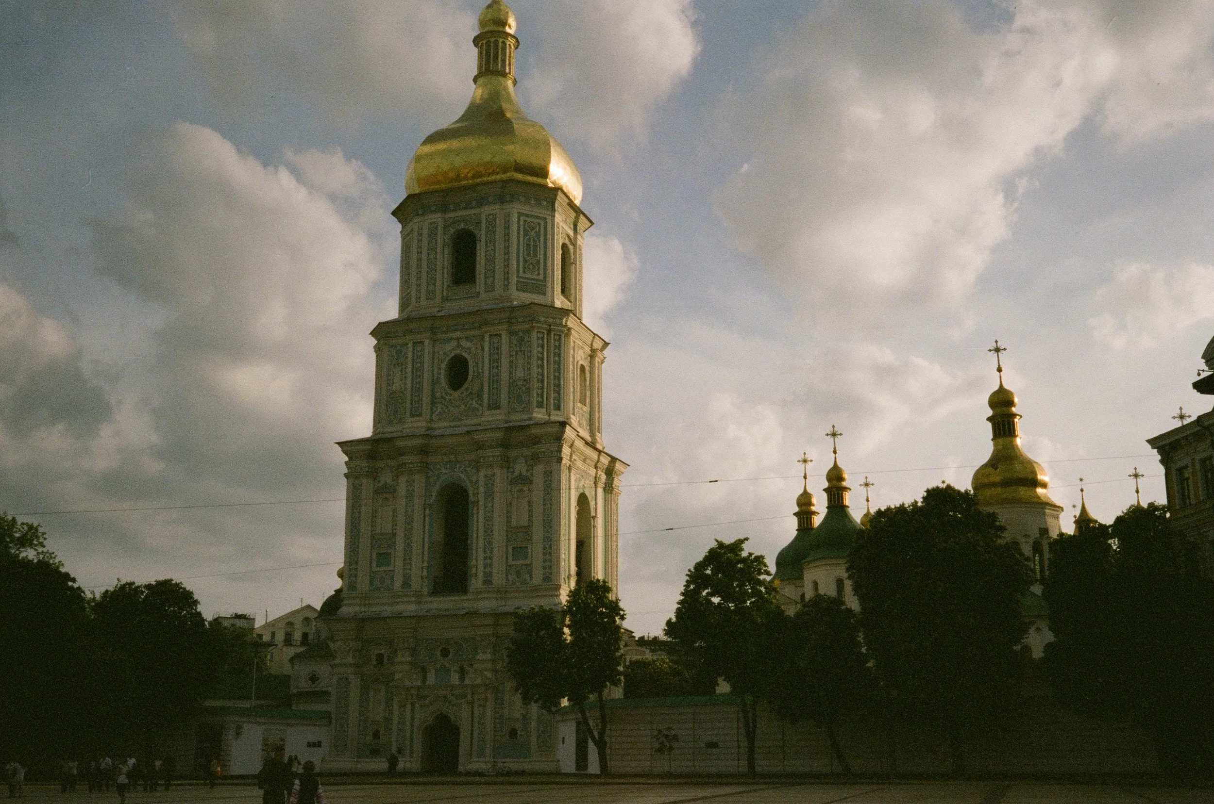 0002_00.jpg