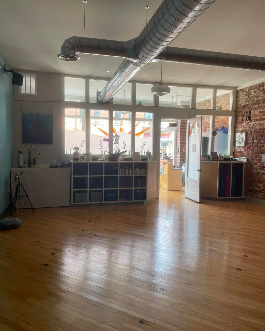 Join us ✨Tuesday ✨for classes!

8:30am -  Vinyasa Flow
11:00am - Gentle Yoga
6:00pm - VinYin
7:30pm - Restorative Yoga