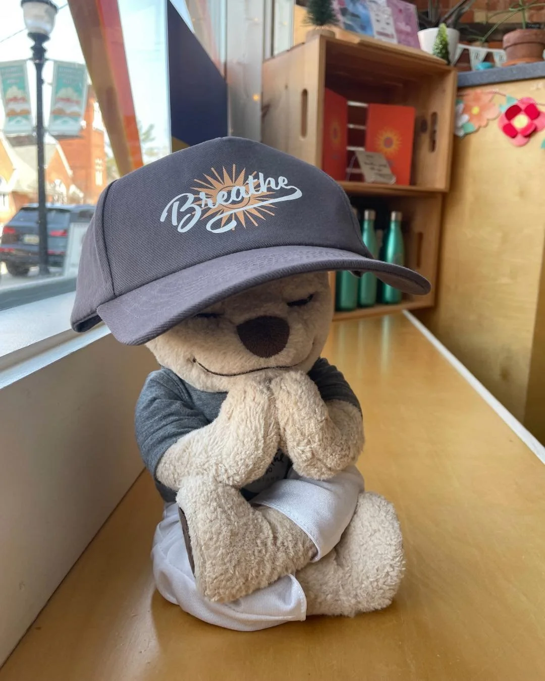 Meddy Teddy is showing off our new hat and the weekend has arrived! 

Come join us ✨Friday - Sunday✨ for morning classes and start your day with connection, community, and breath!

Friday Pilates will return next week.