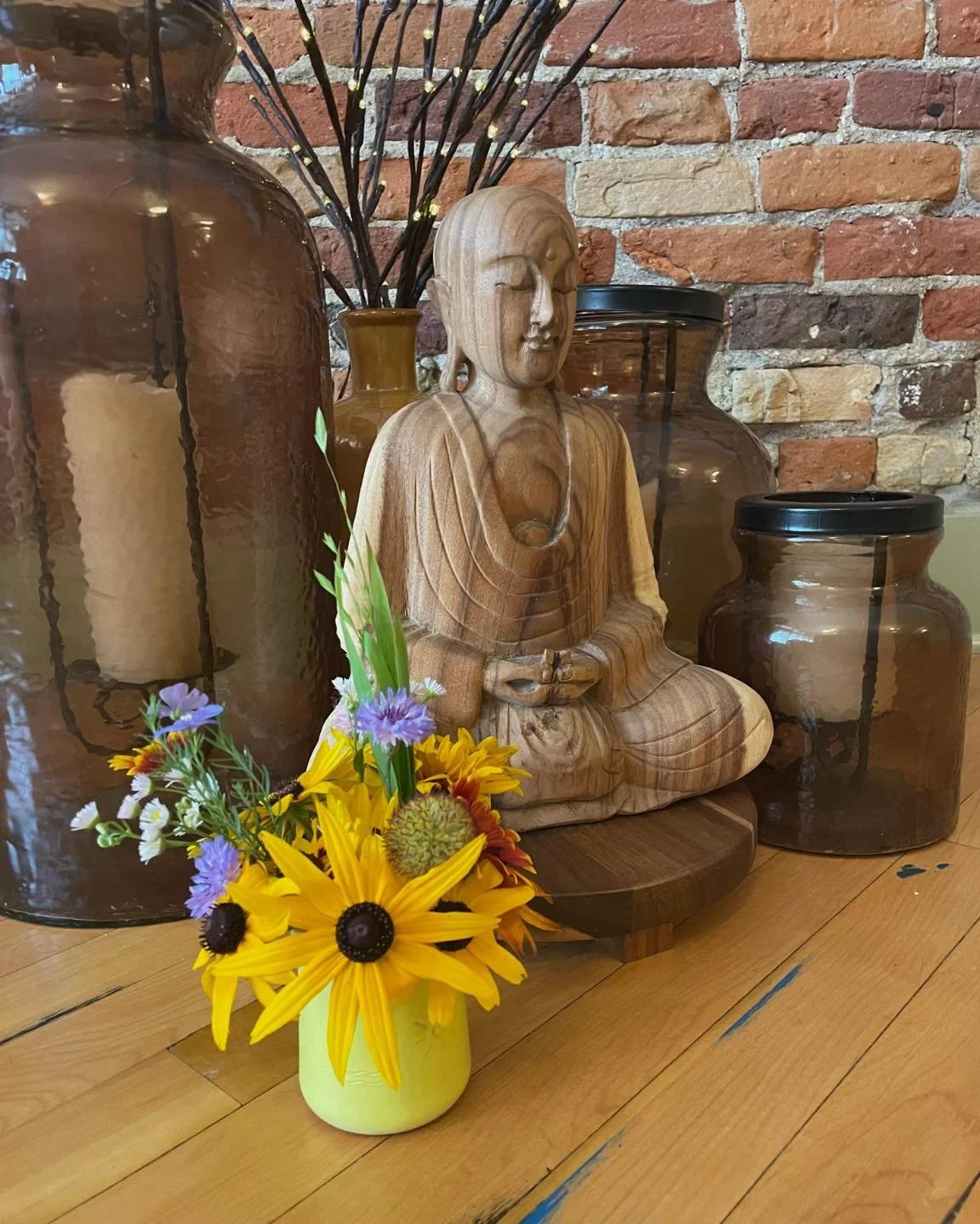&ldquo;The only difference between a flower and a weed is judgment.&rdquo;
- often attributed to Wayne Dyer

Be like a wildflower and grow right where you are, in your own unique way. 🌿

Join us ✨Wednesday✨ and create space to practice awareness, ac
