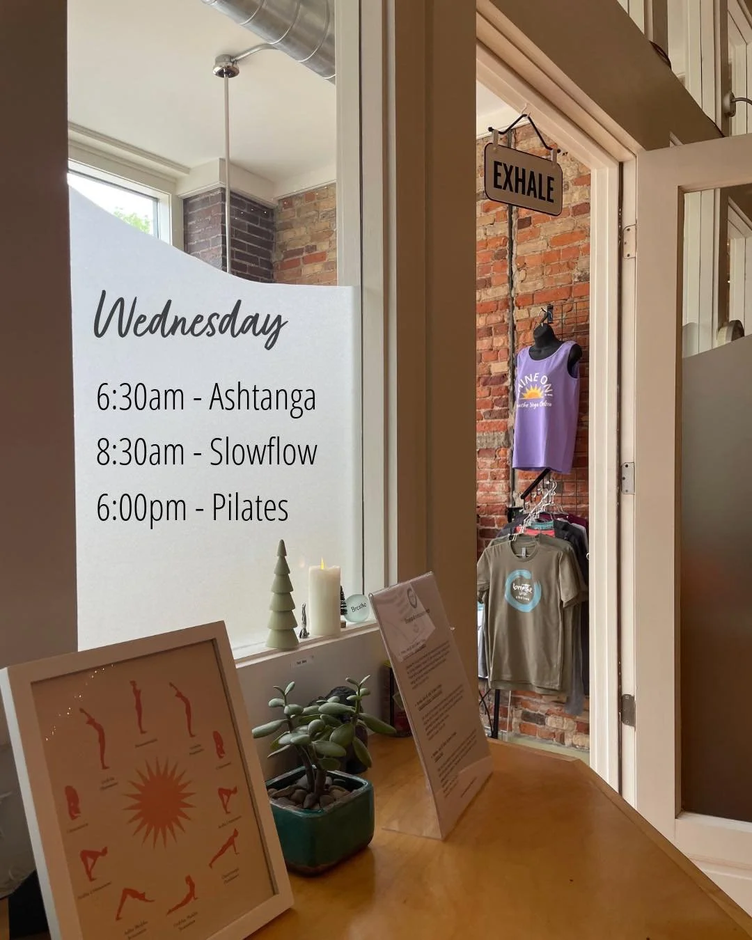 Keep your week going with ✨Wednesday✨ classes at Breathe!

Start your morning with an energizing set-sequence of postures with Ashtanga at 6:30am, find balance in Slowflow at 8:30am, or build strength and stability with Pilates at 6:00pm.

Inhale cal