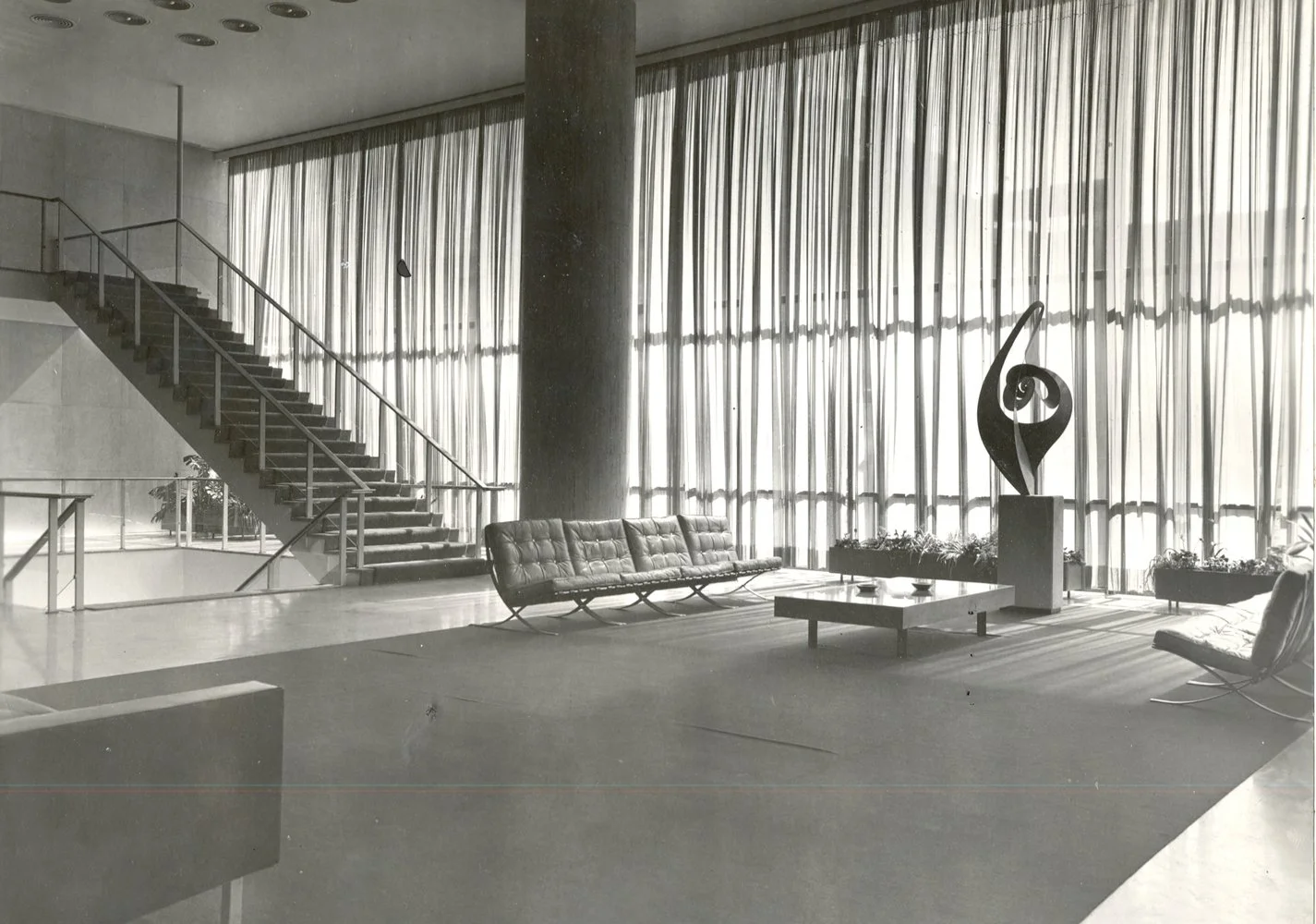 clasicos-de-arquitectura-teatro-municipal-general-san-martin-mario-roberto-alvarez-macedonio-oscar-ruiz_38.jpg