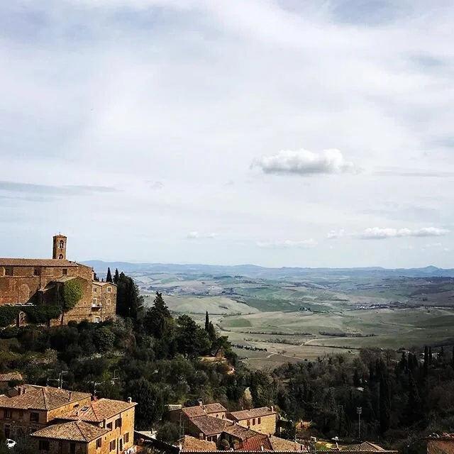 It&rsquo;s hard to remember there is a modern world out there somewhere with this view... #tuscany #tuscanyitaly