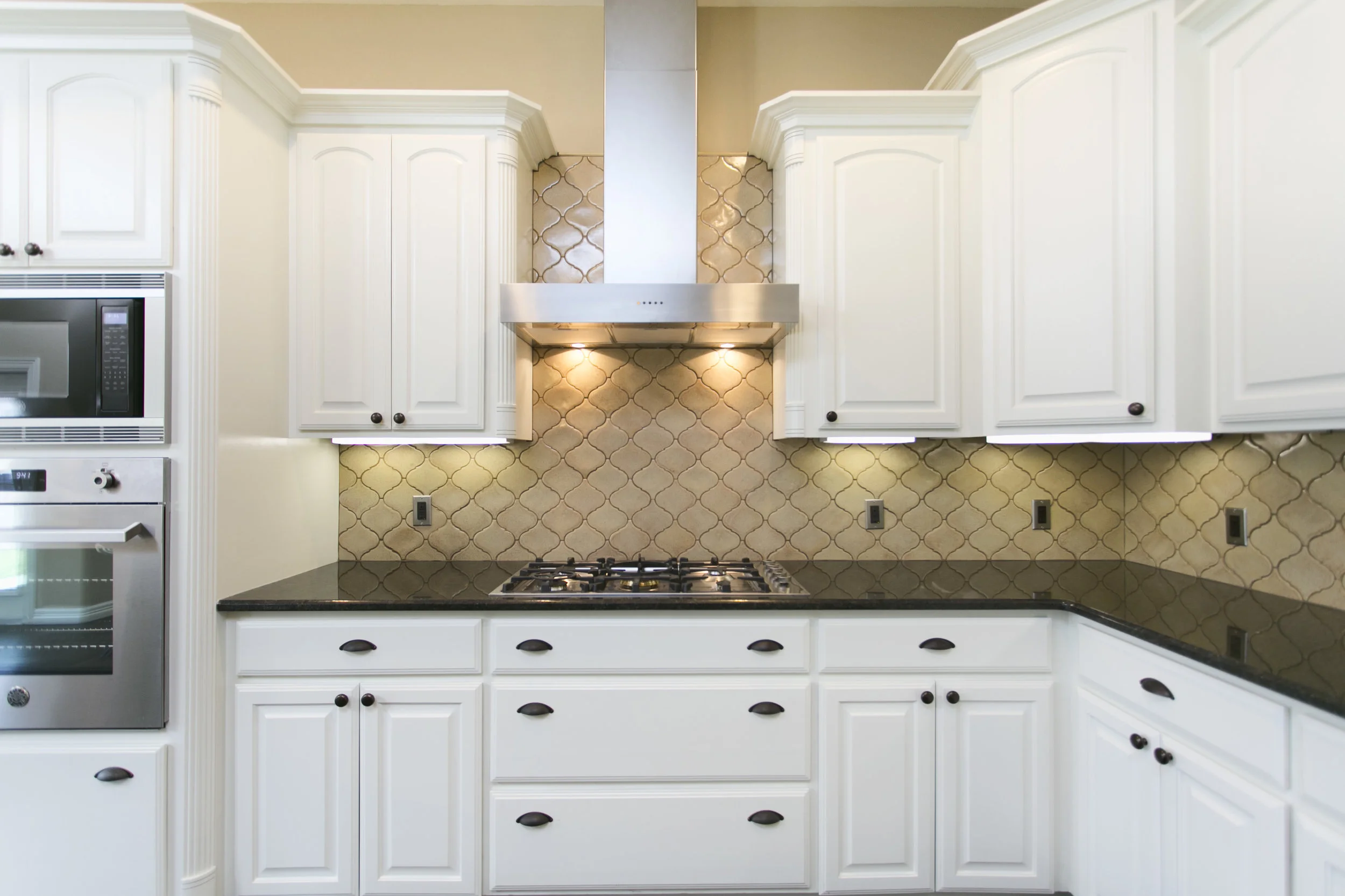 Kitchen Six1.jpg