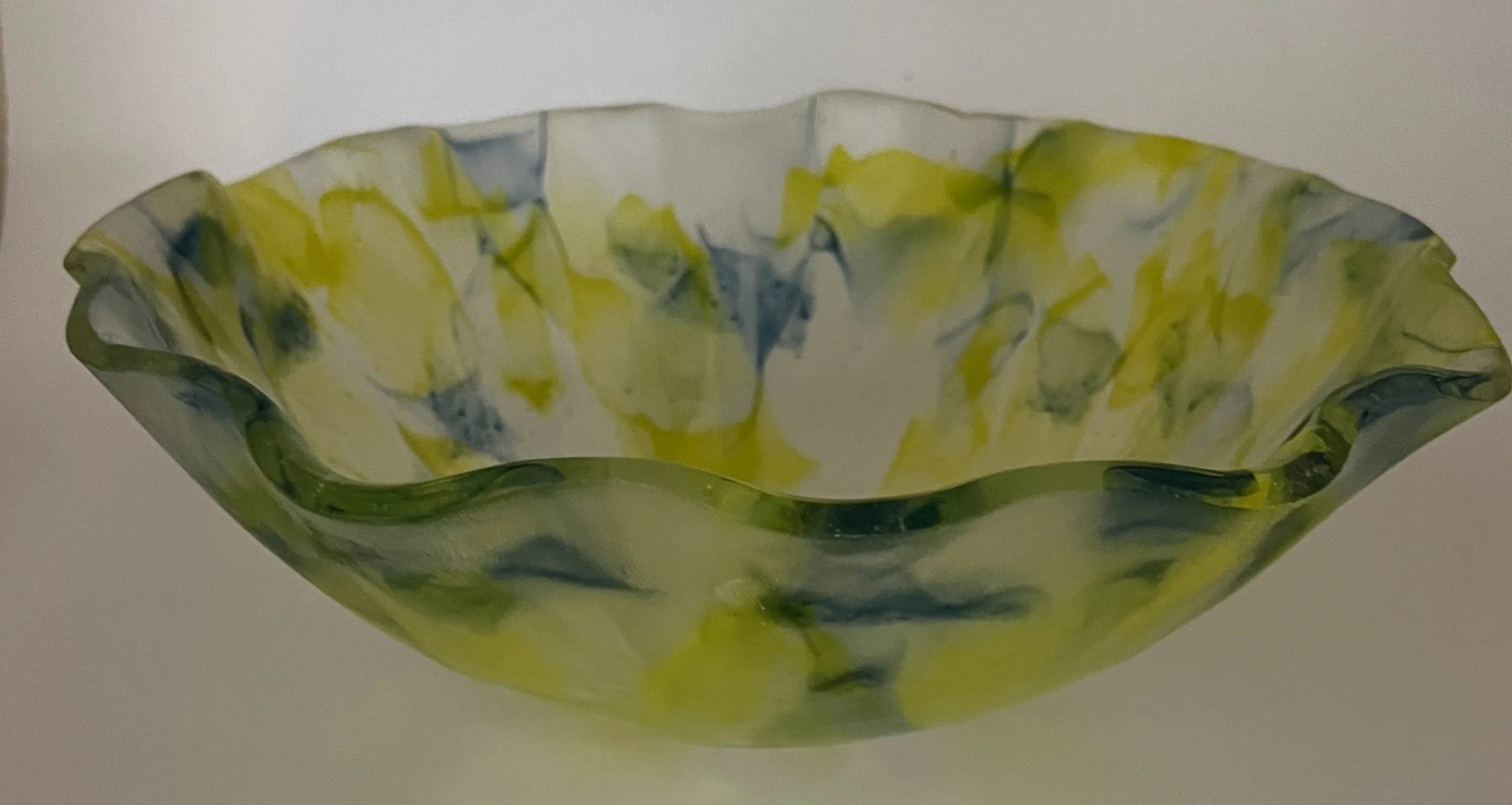 Ruffle bowl