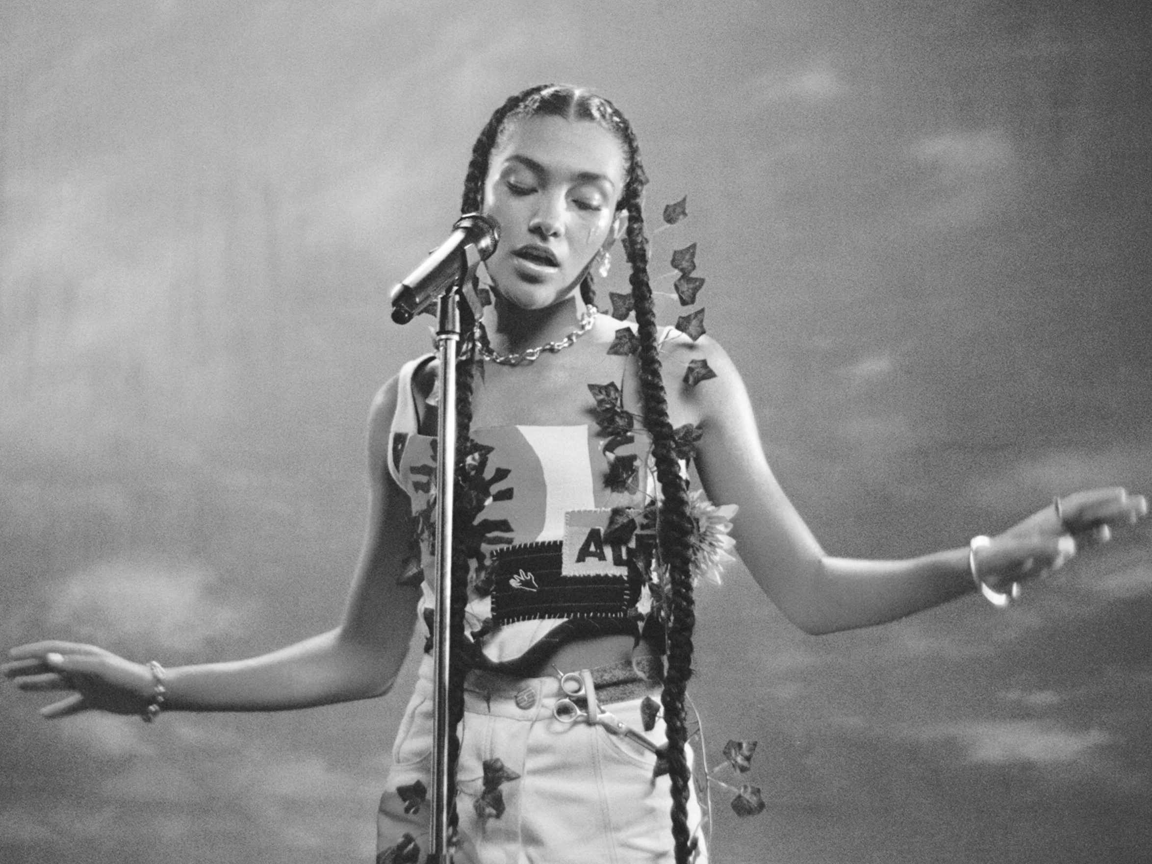 Olivia-Dean-music-video-stylist-amii-mcintosh-03.jpg