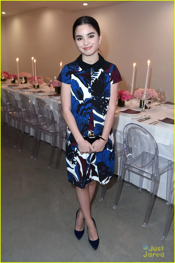 a234dc414a724887-lauren-taylor-landry-bender-jjj-star-darlings-dinner-24.jpg