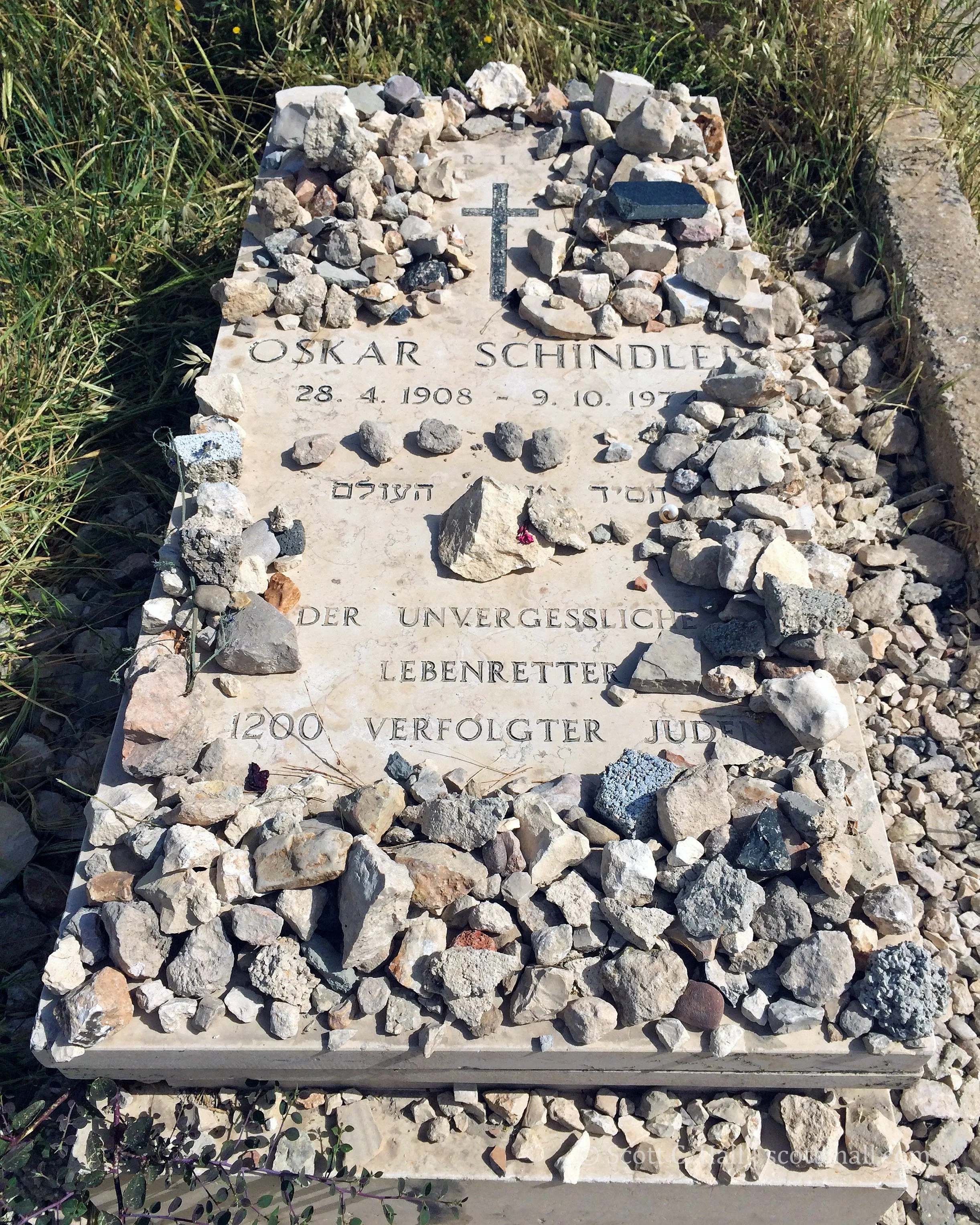 Oskar Schindler's Grave (Jerusalem, Israel)