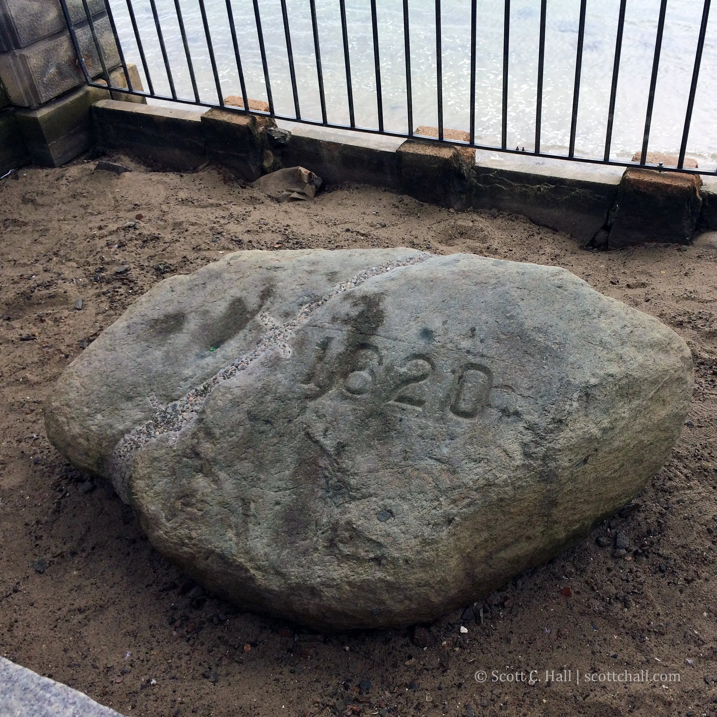 Plymouth Rock (Plymouth, Massachusetts, USA)