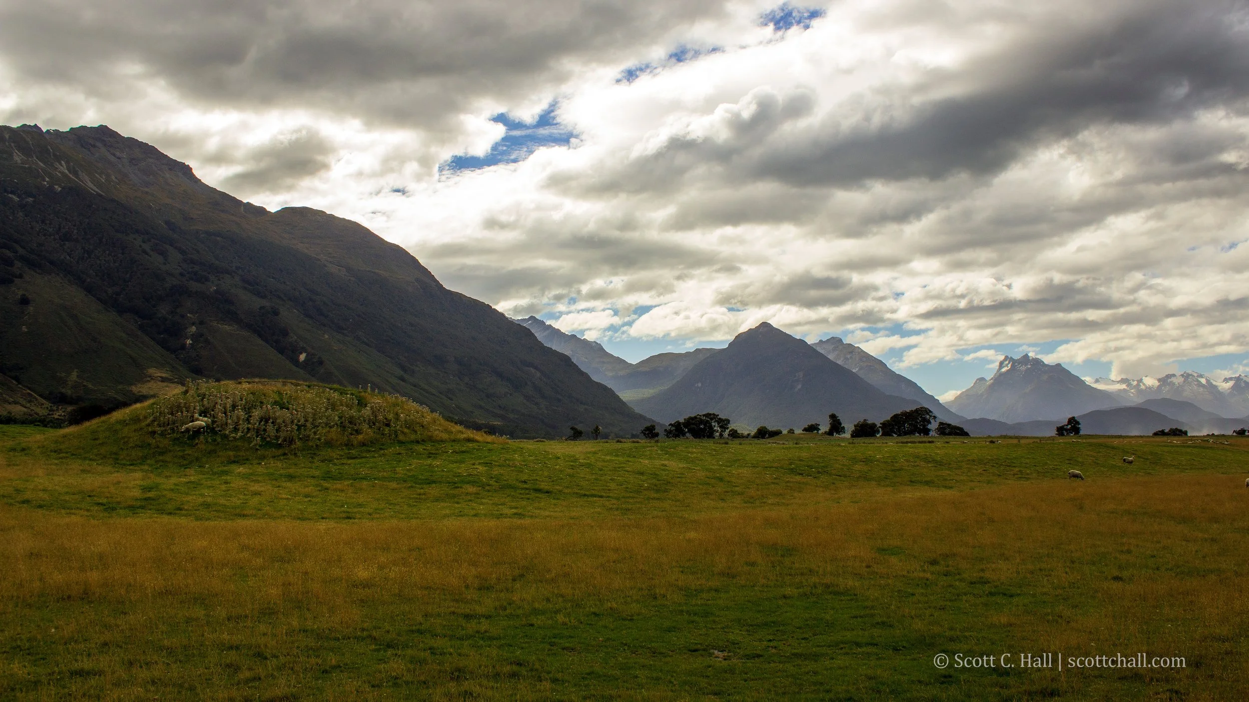 Road from Glenorchy (Otago, New Zealand)