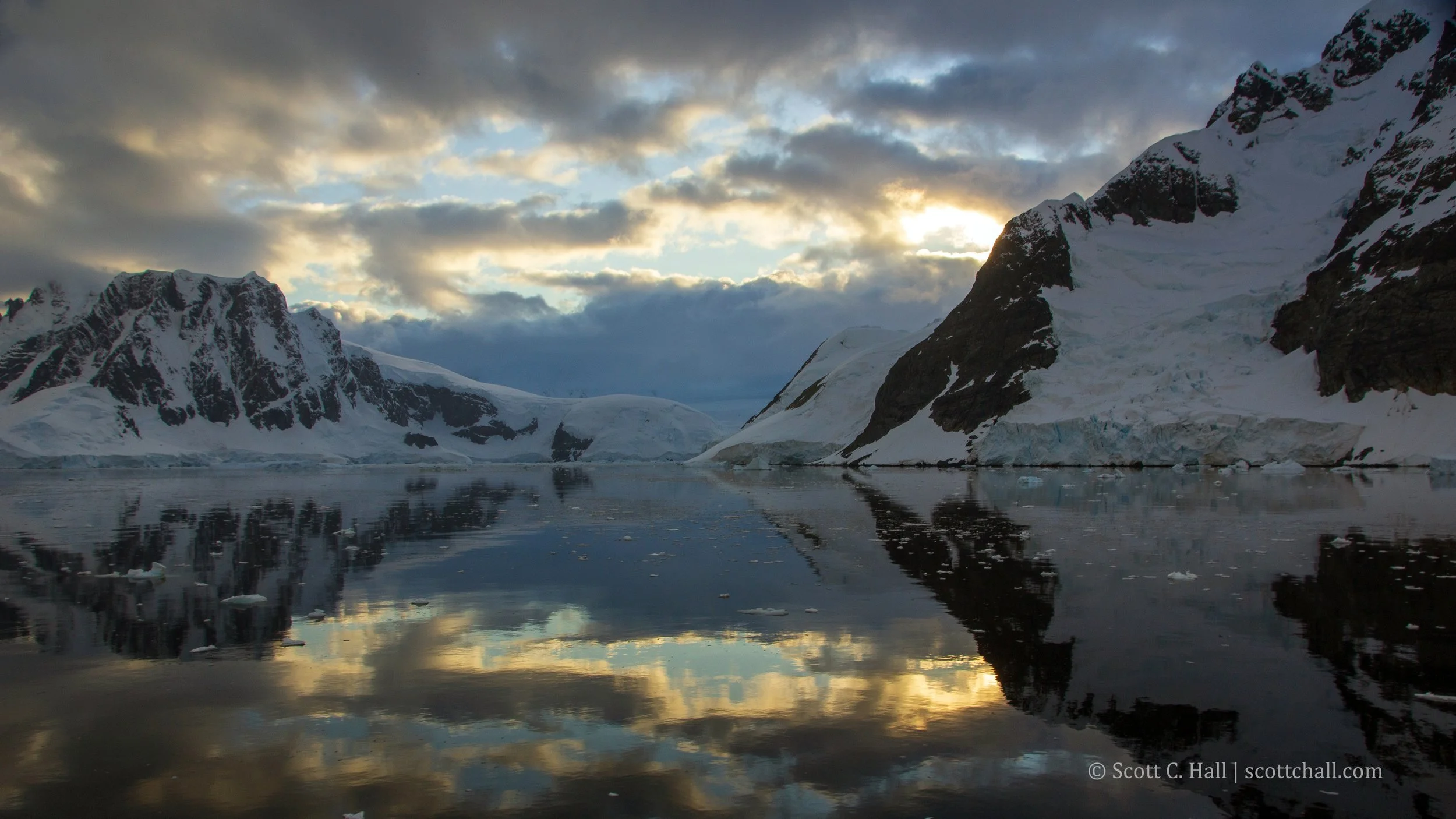 Antarctic Peninsula (Antarctica)